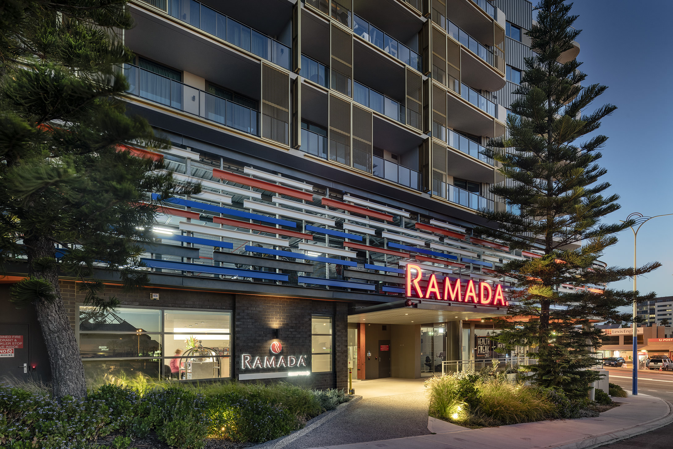 Exterior of Ramada by Wyndham VetroBlu Scarborough Beach hotel in Scarborough Beach, Other than US/Canada