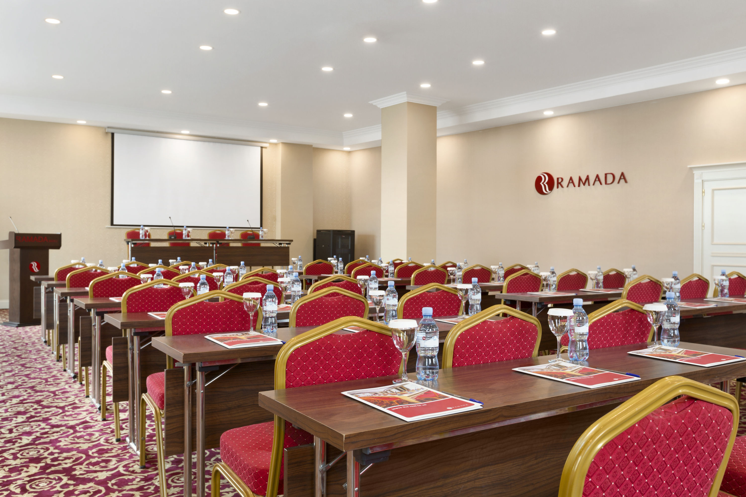 Ramada by Wyndham Baku Baku, AZ Hotels