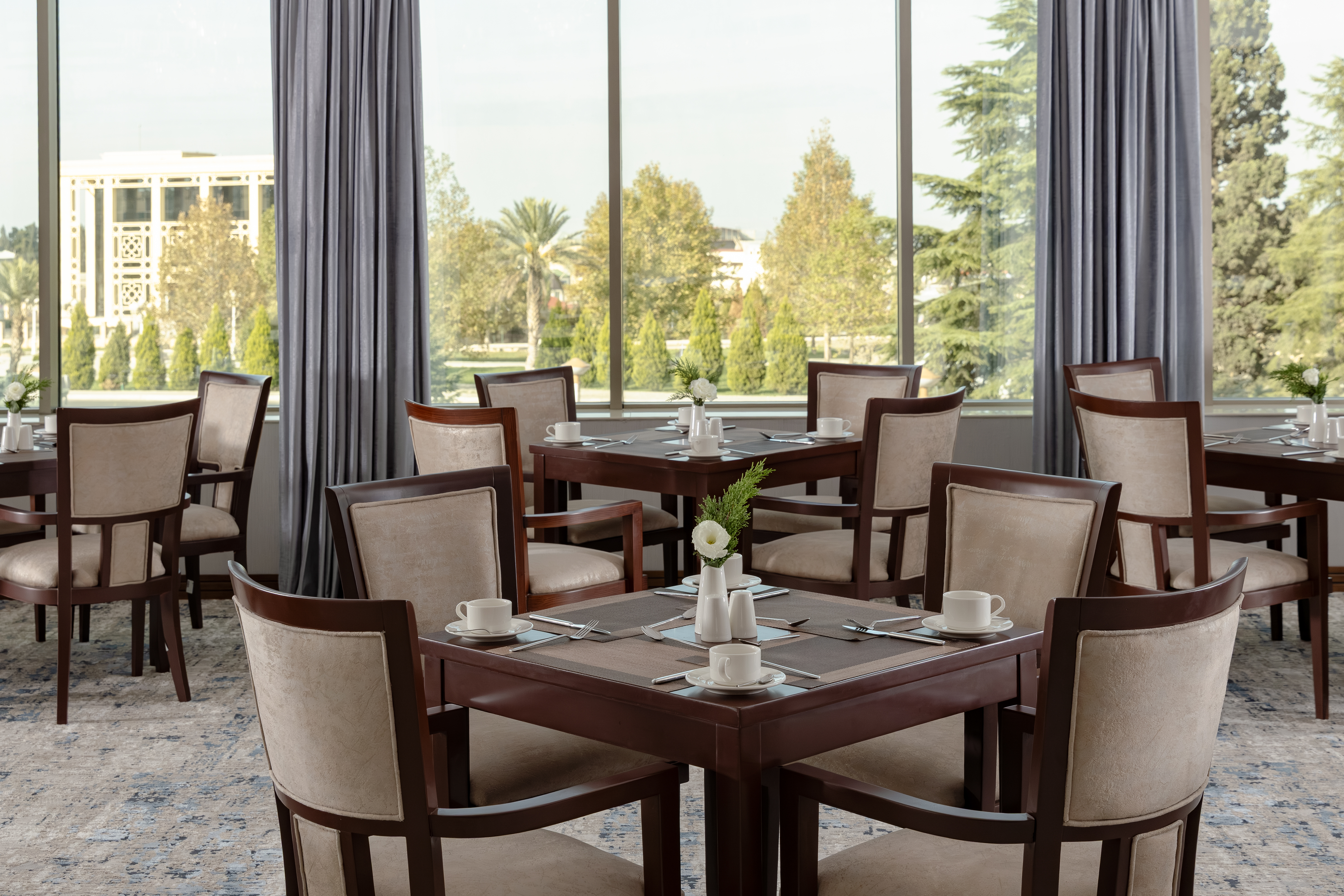 Ramada Plaza by Wyndham Gence restaurant in Gence, Other than US/Canada