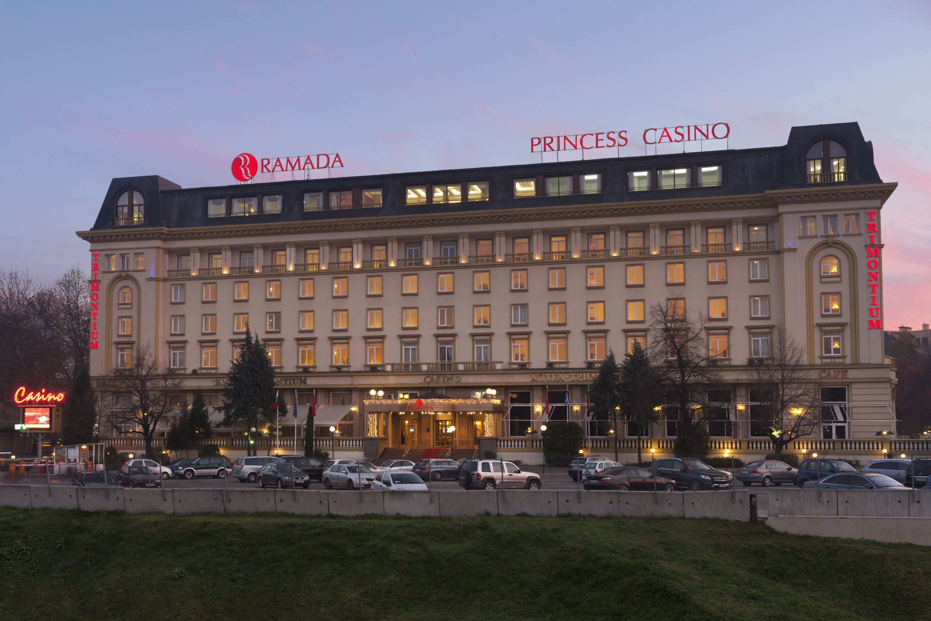 Ramada By Wyndham Plovdiv Trimontium Plovdiv Bg Hotels
