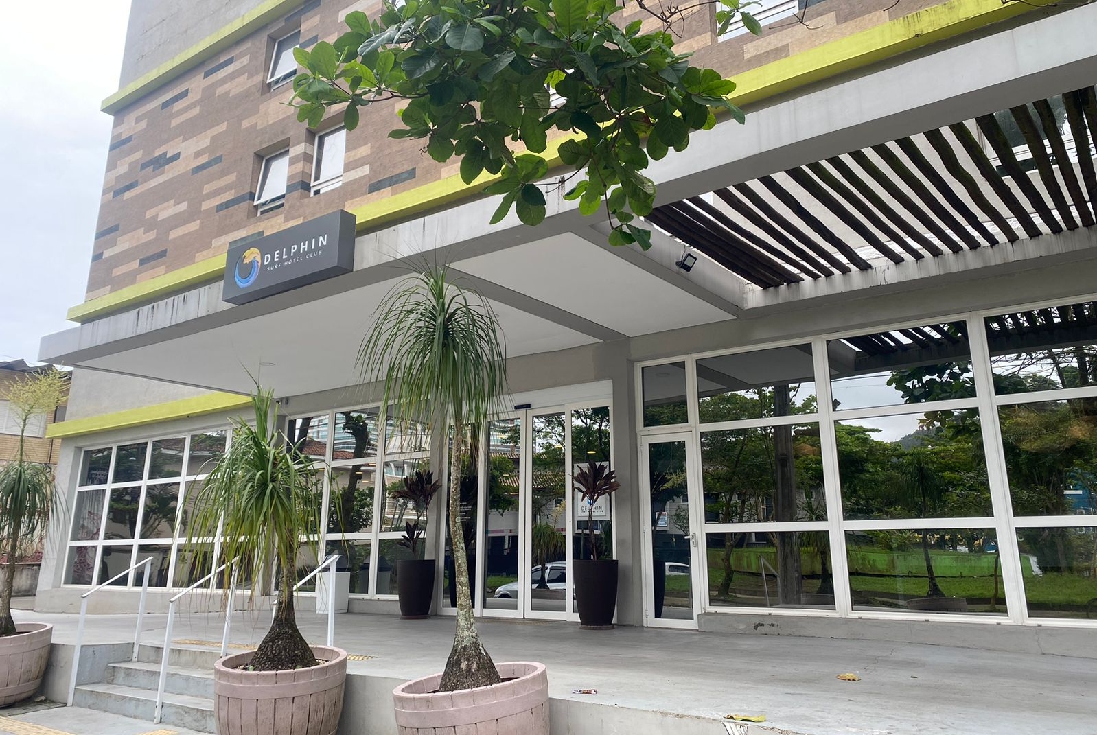 Exterior of Ramada Encore by Wyndham Guaruja Praia hotel in Guaruja, Other than US/Canada