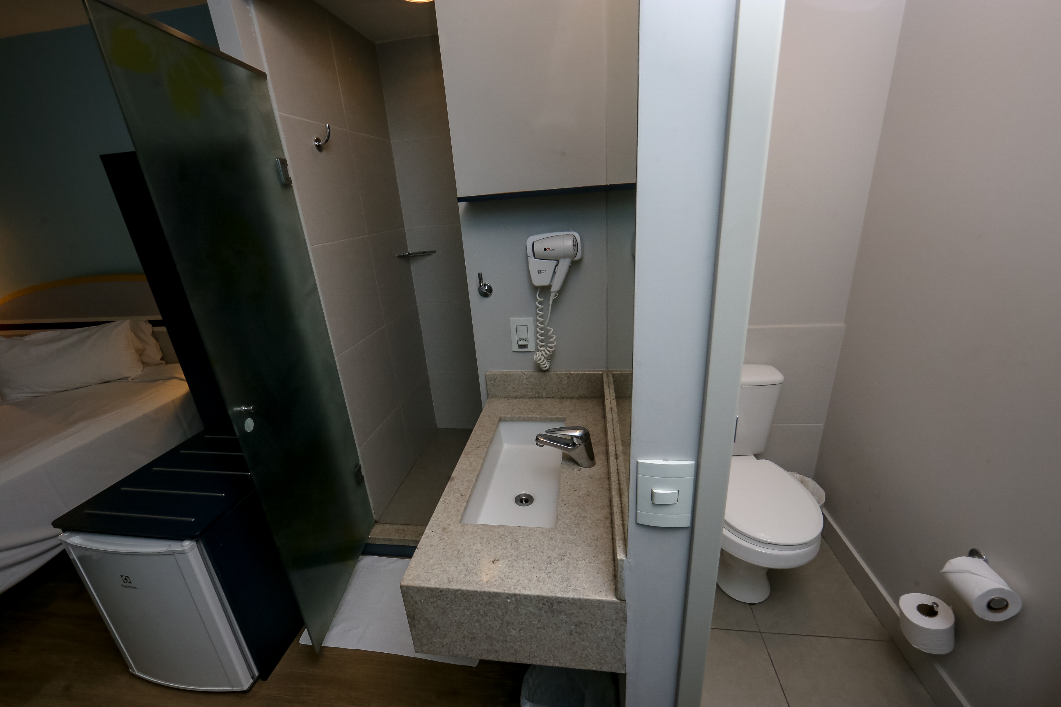 Guest room bath at the Ramada Encore by Wyndham Guaruja Praia in Guaruja, Other than US/Canada