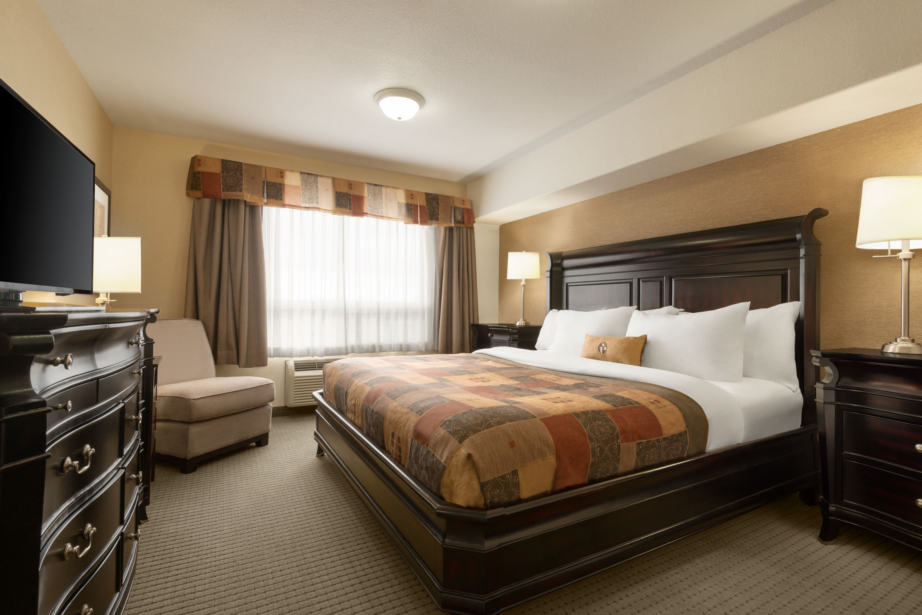 Ramada by Wyndham Drayton Valley hot tub suite in Drayton Valley, Alberta