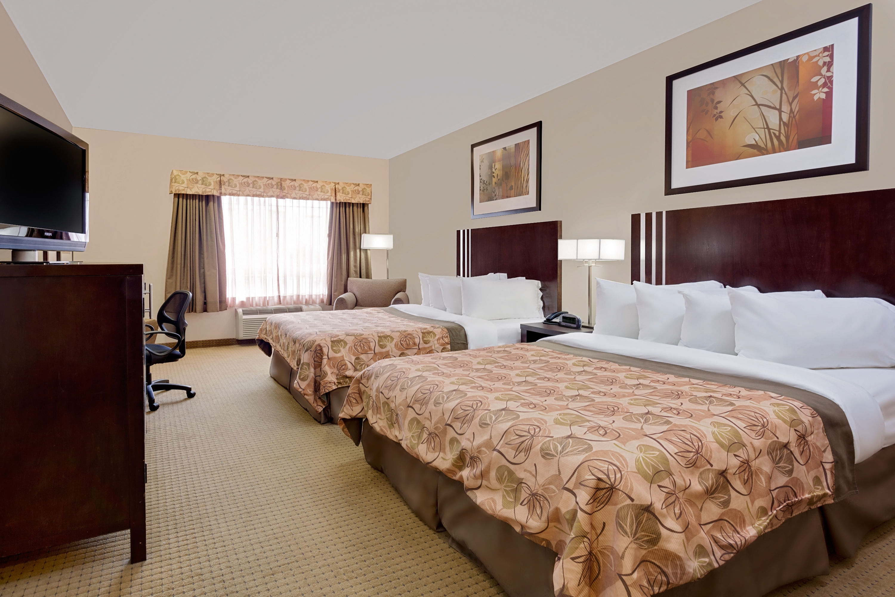 Ramada by Wyndham Lac La Biche | Lac La Biche, AB Hotels