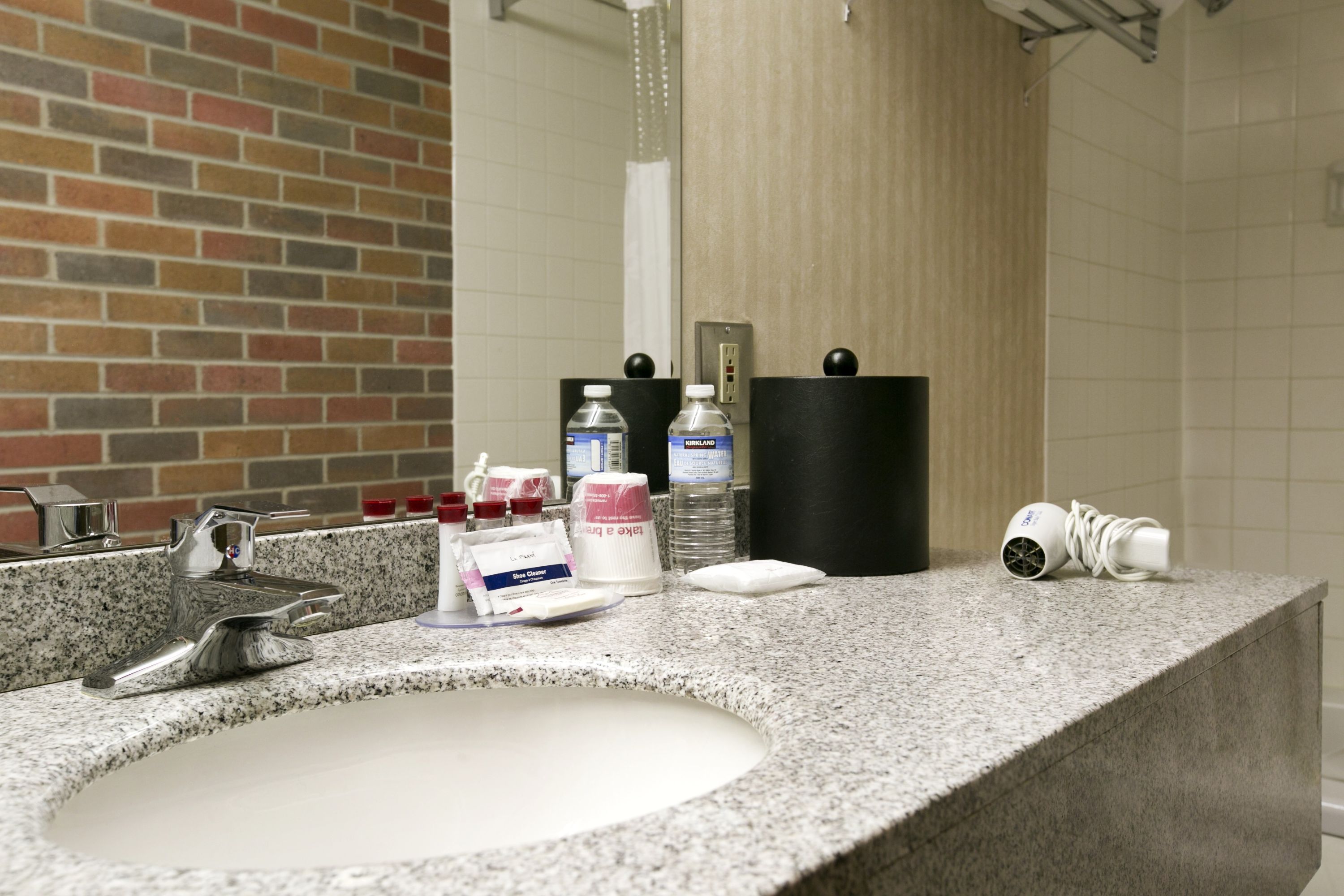 Guest room at the Ramada by Wyndham Lethbridge in Lethbridge, Alberta