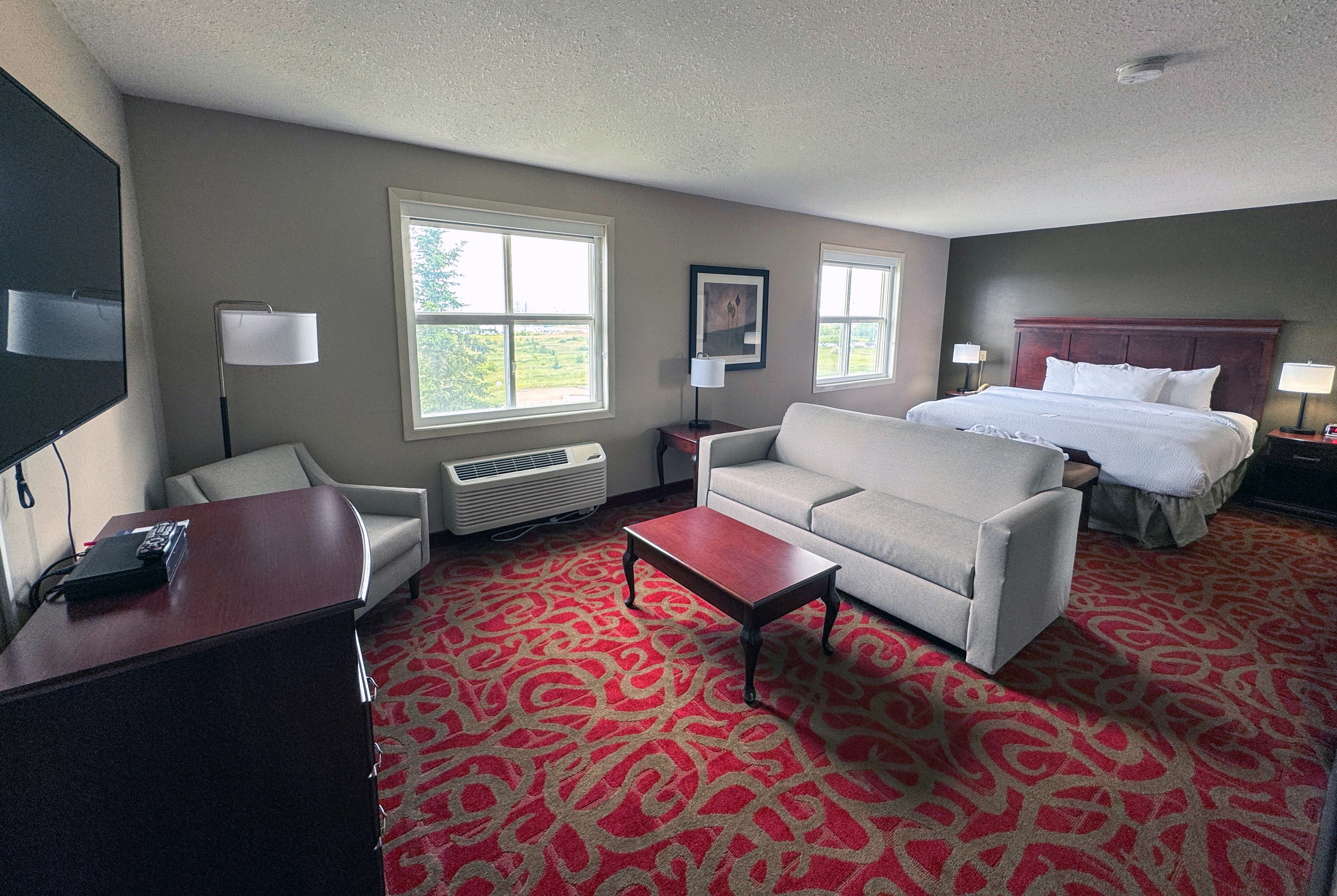 Ramada by Wyndham Sherwood Park suite in Sherwood Park, Alberta