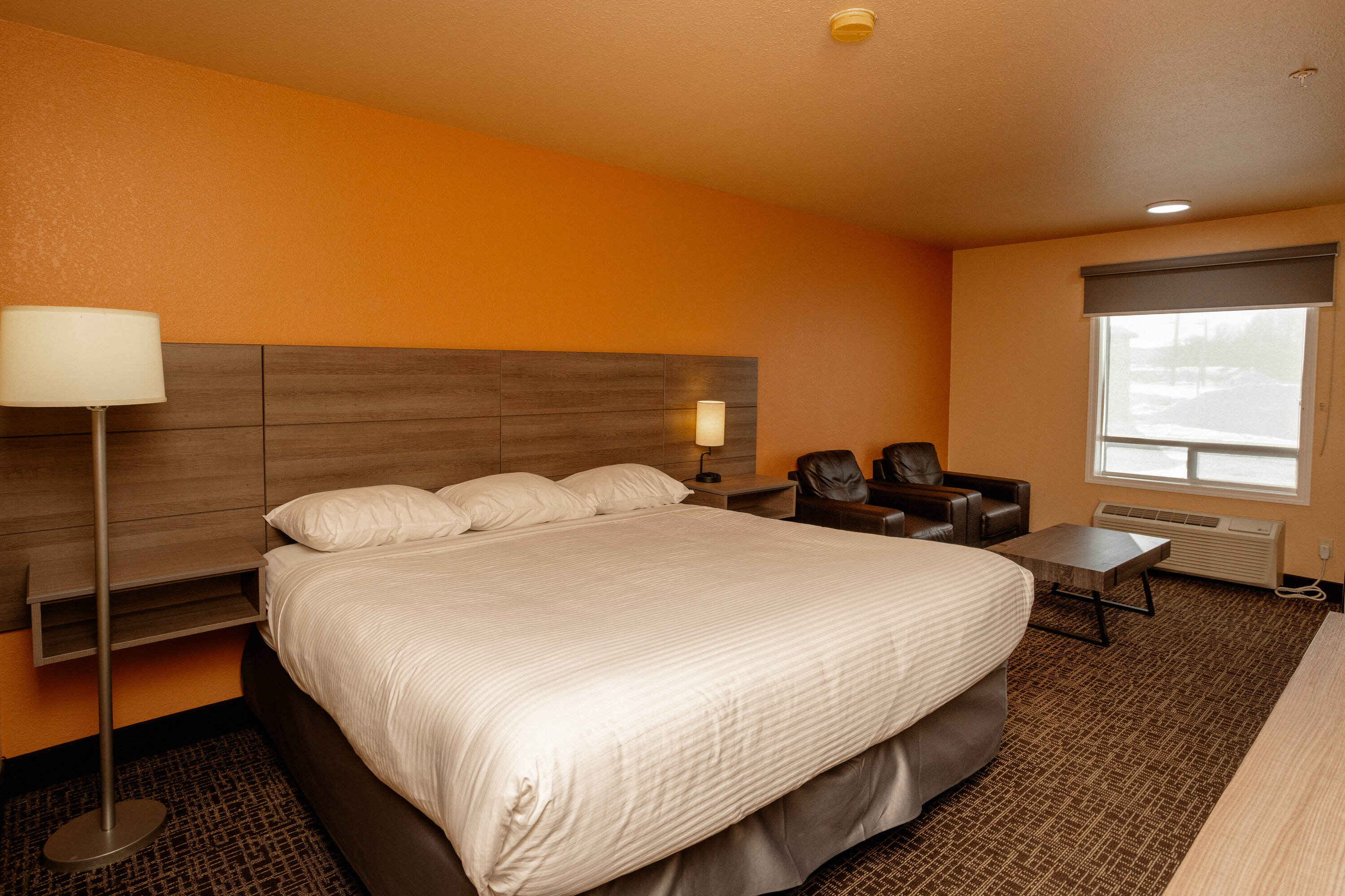 Guest room at the Ramada by Wyndham Cranbrook in Cranbrook, British Columbia