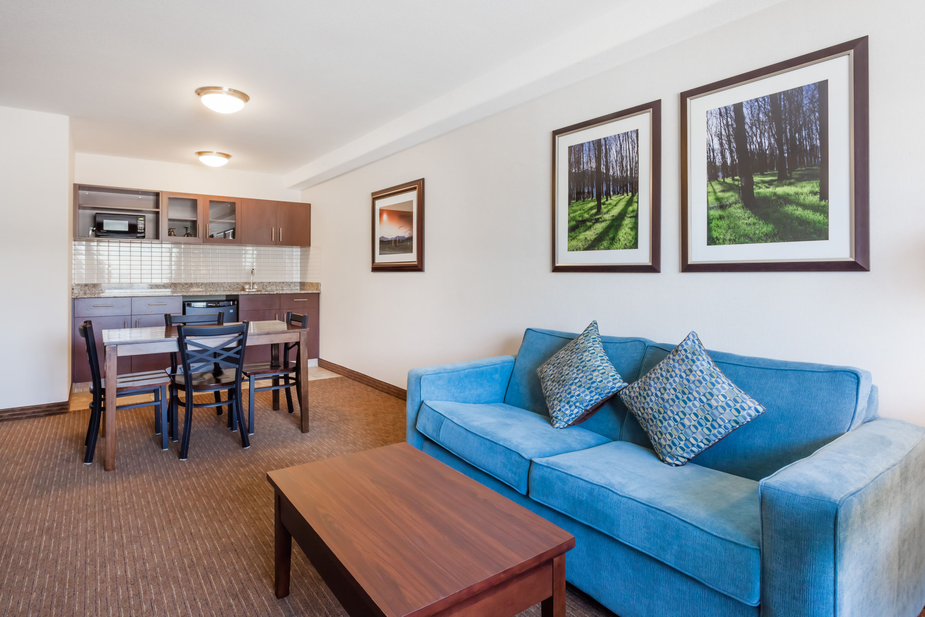 Ramada by Wyndham Creston Creston, BC Hotels