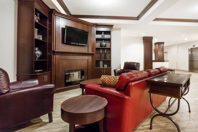 Ramada Creston hotel lobby in Creston, British Columbia