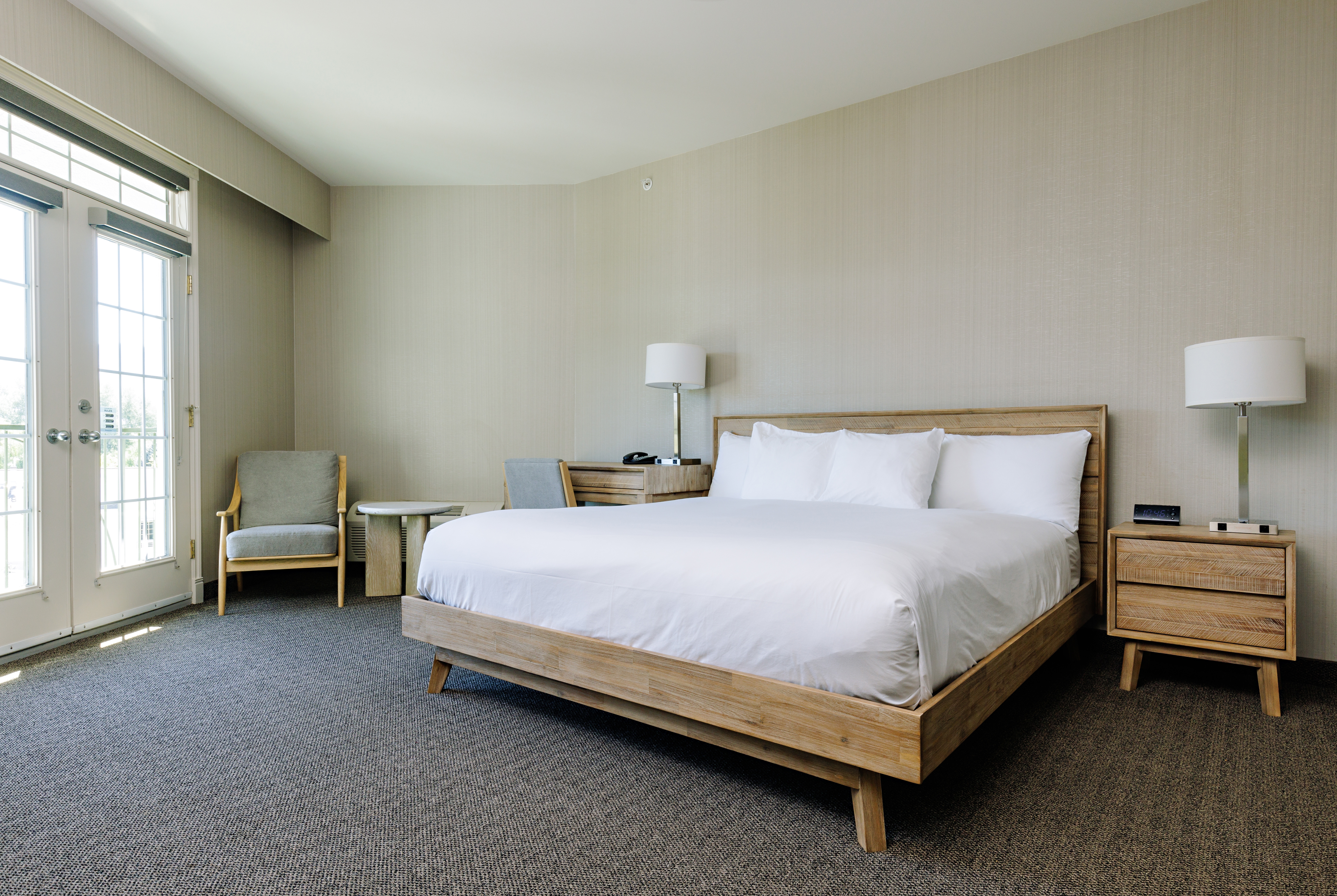 Guest room at the Balcomo, a Ramada by Wyndham in Penticton, British Columbia