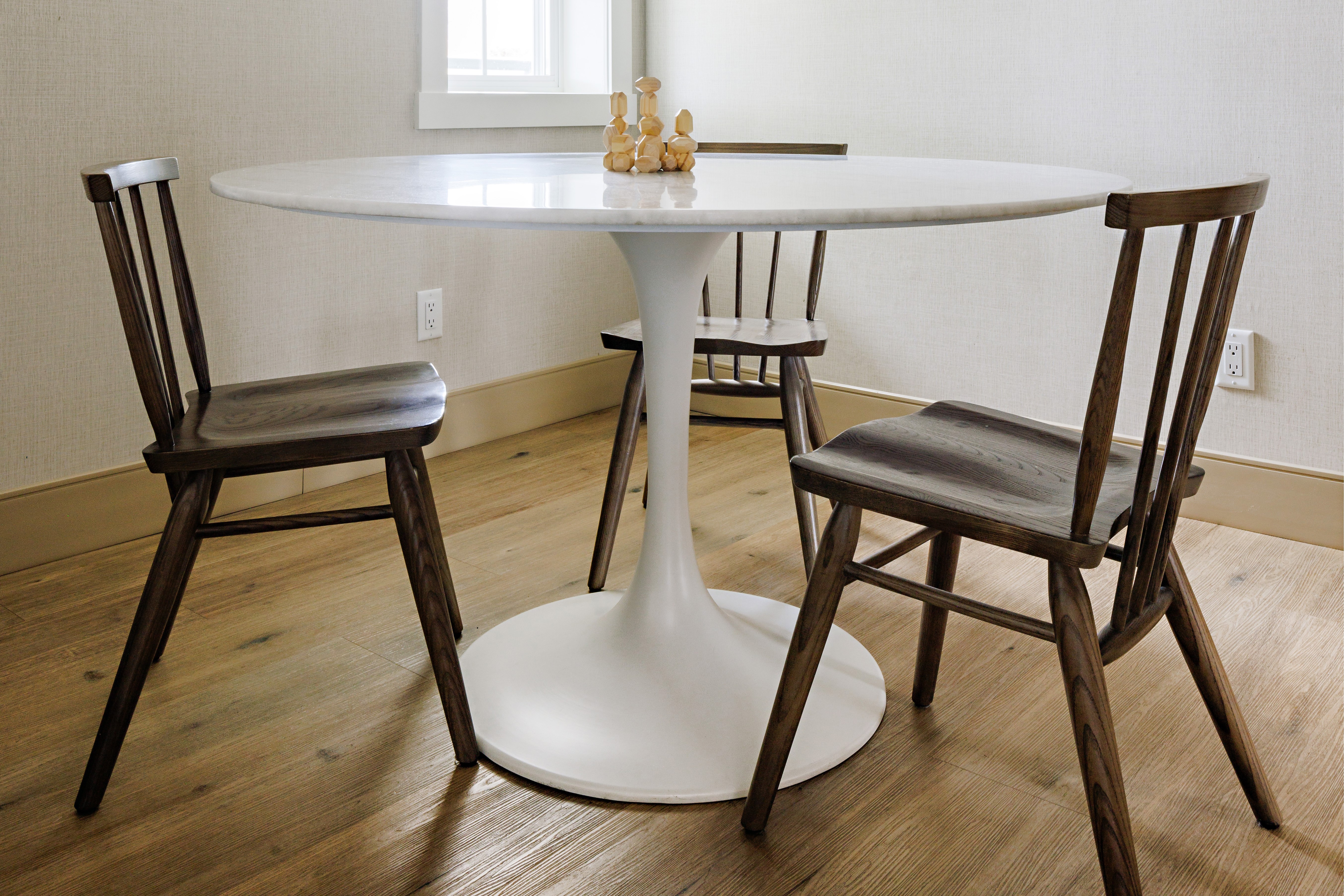 Guest room at the Balcomo, a Ramada by Wyndham in Penticton, British Columbia