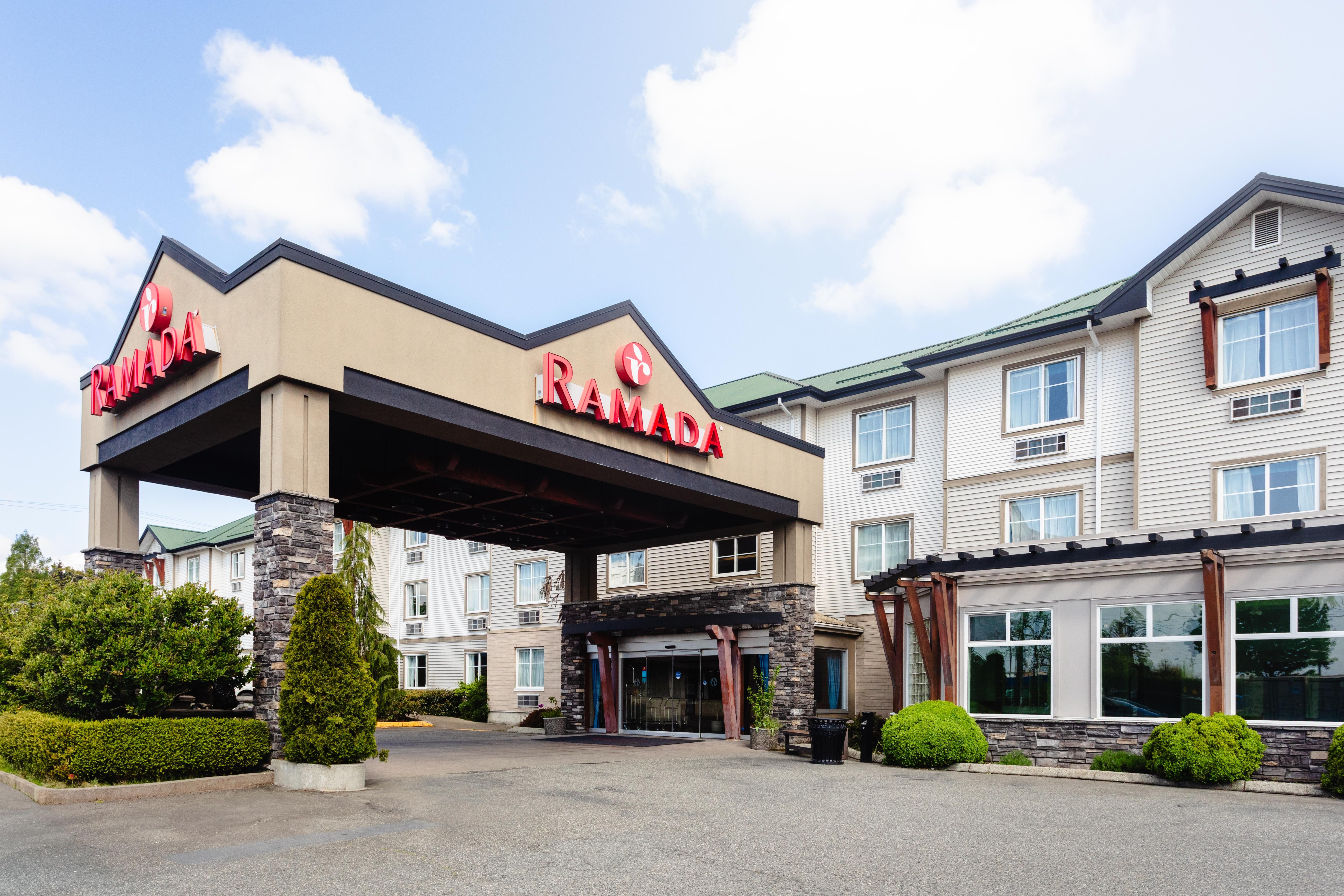 Exterior of Ramada by Wyndham Surrey/Langley hotel in Surrey, British Columbia