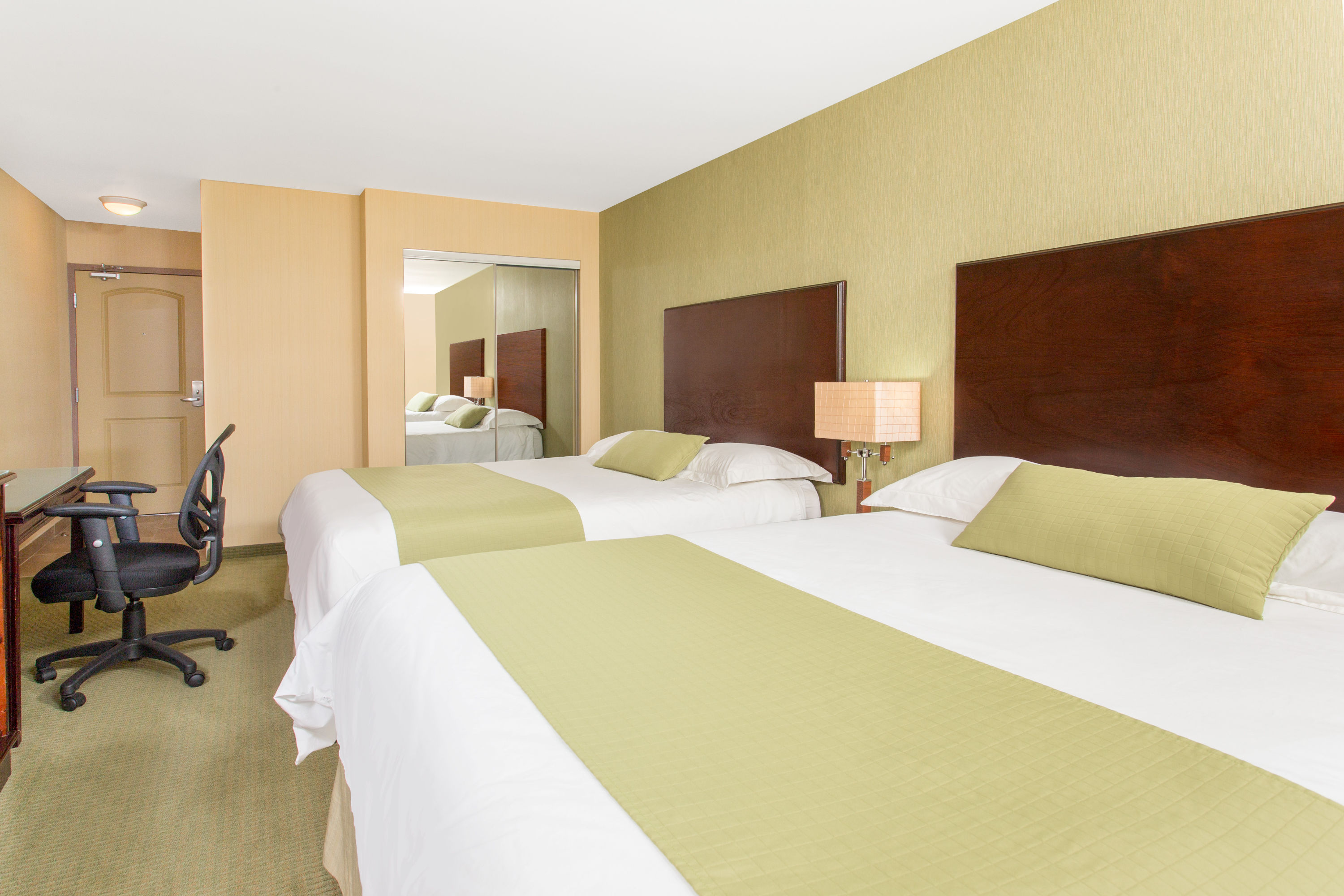 Guest room at the Ramada by Wyndham Williams Lake in Williams Lake, British Columbia