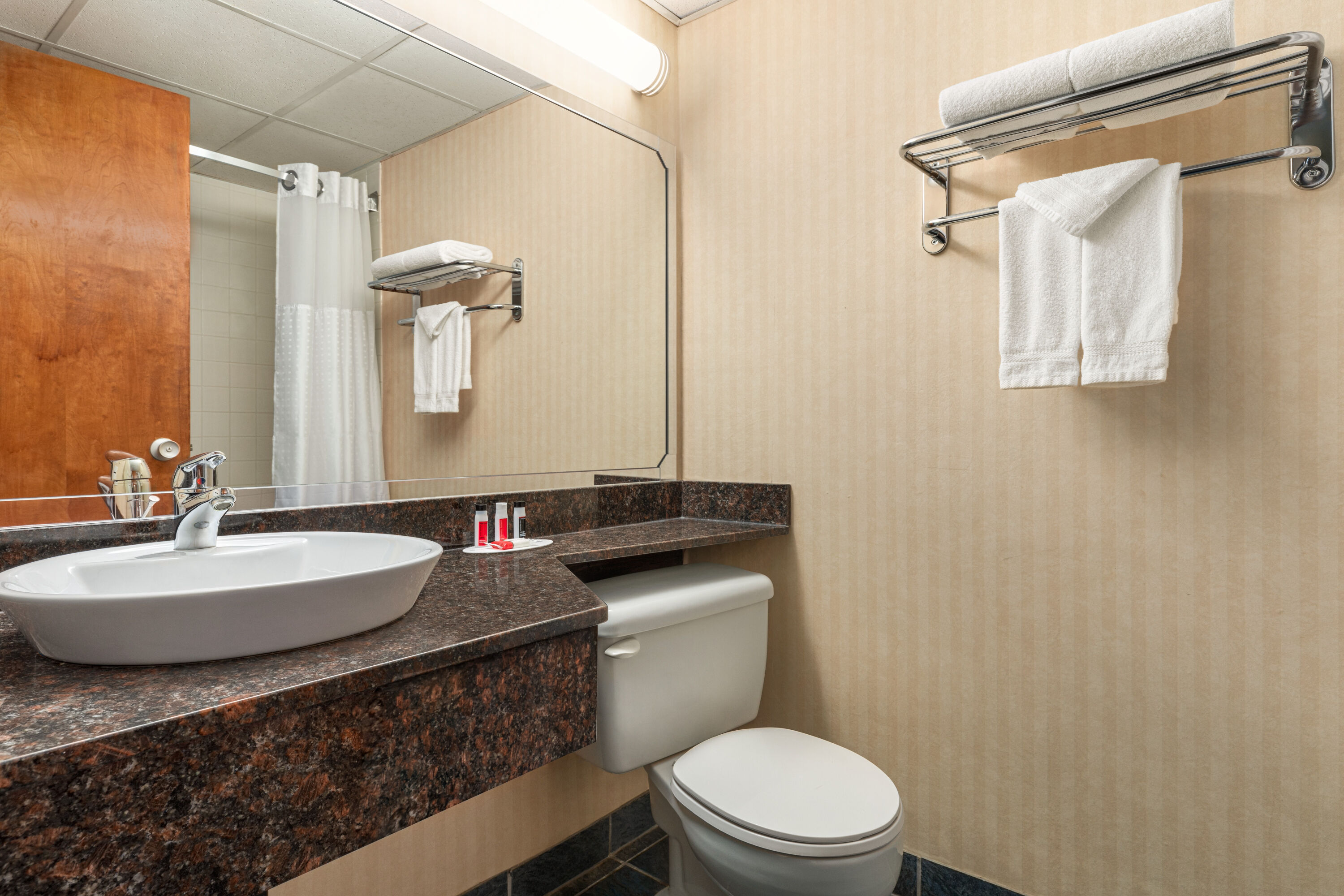 Guest room bath at the Ramada by Wyndham Fredericton in Fredericton, New Brunswick