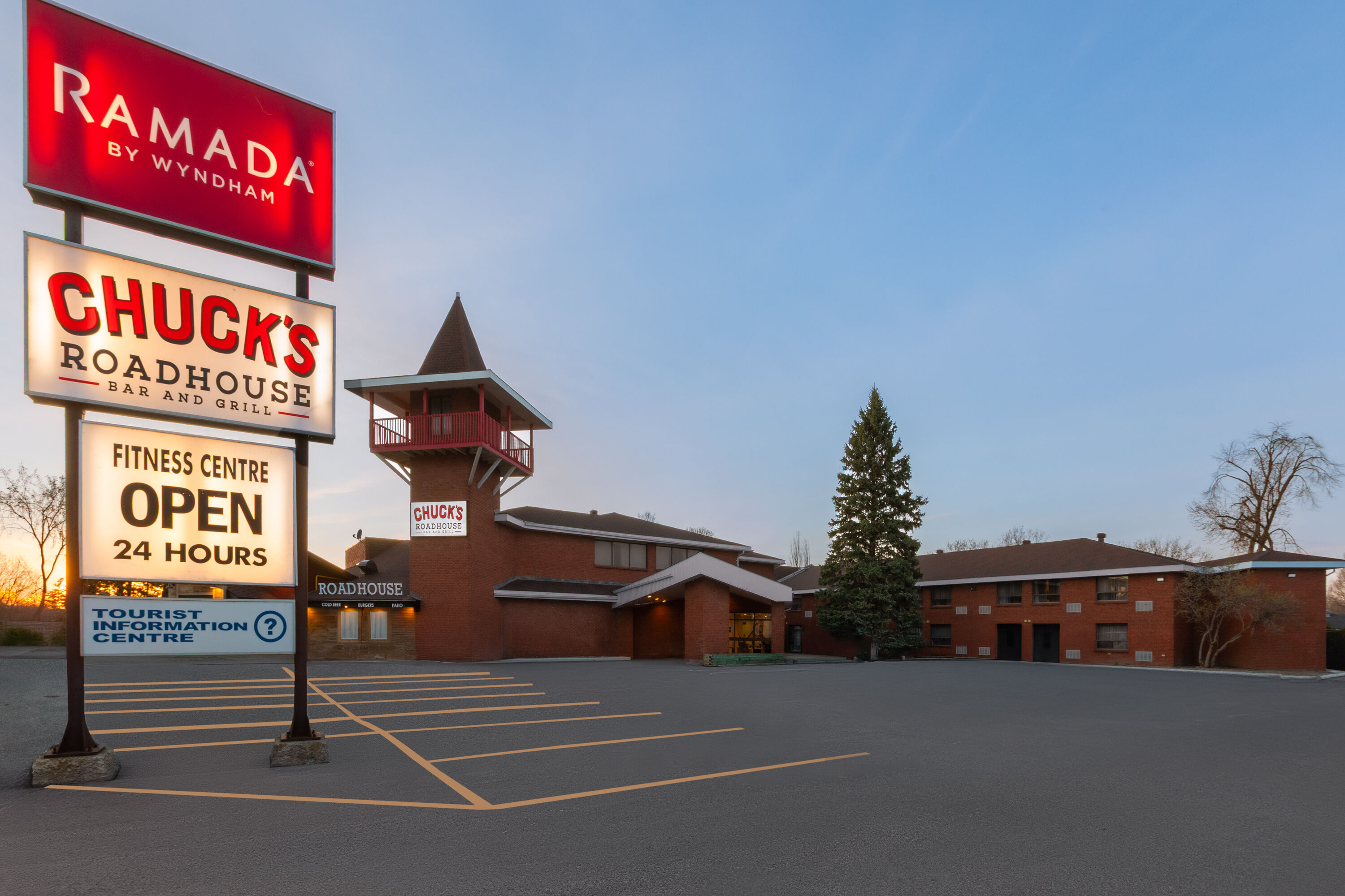 Exterior Dusk Image of Ramada by Wyndham Arnprior hotel in Arnprior, Ontario