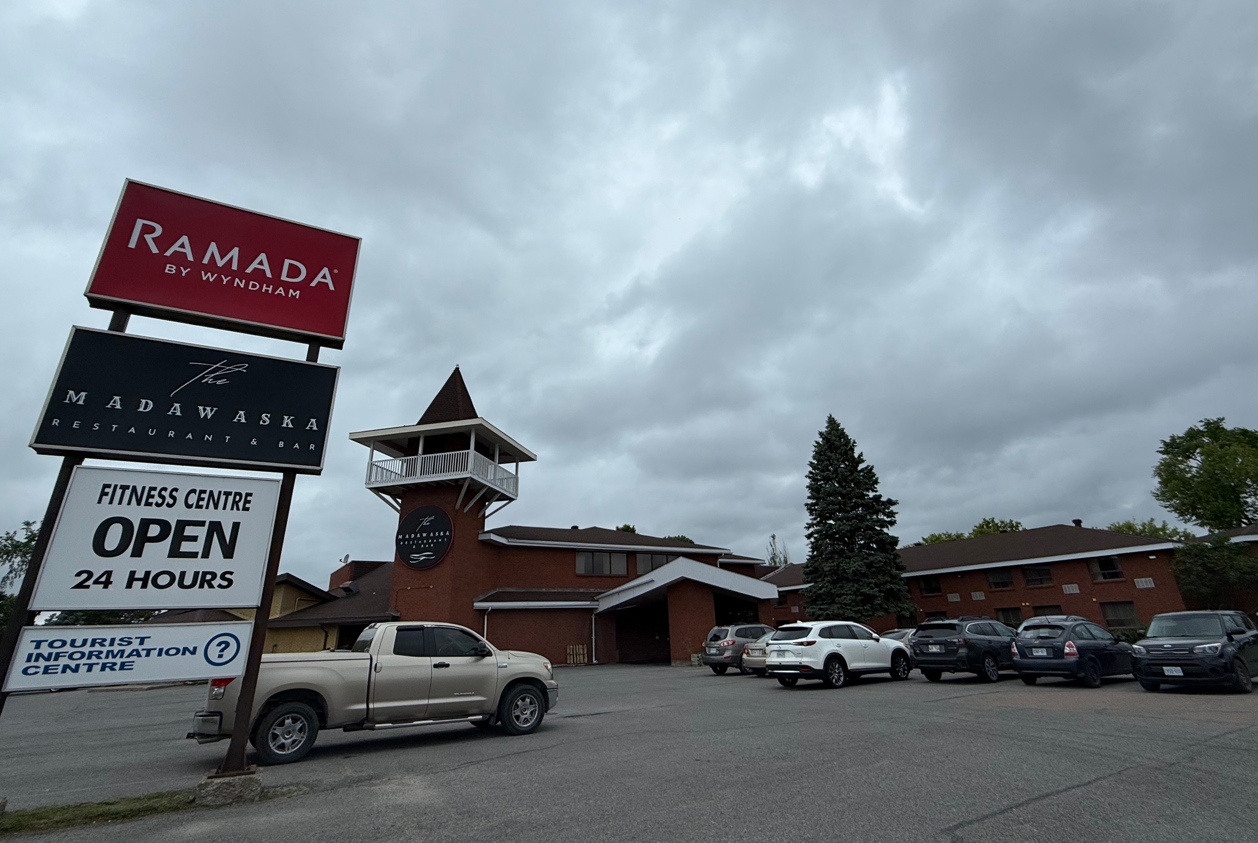Exterior of Ramada by Wyndham Arnprior hotel in Arnprior, Ontario