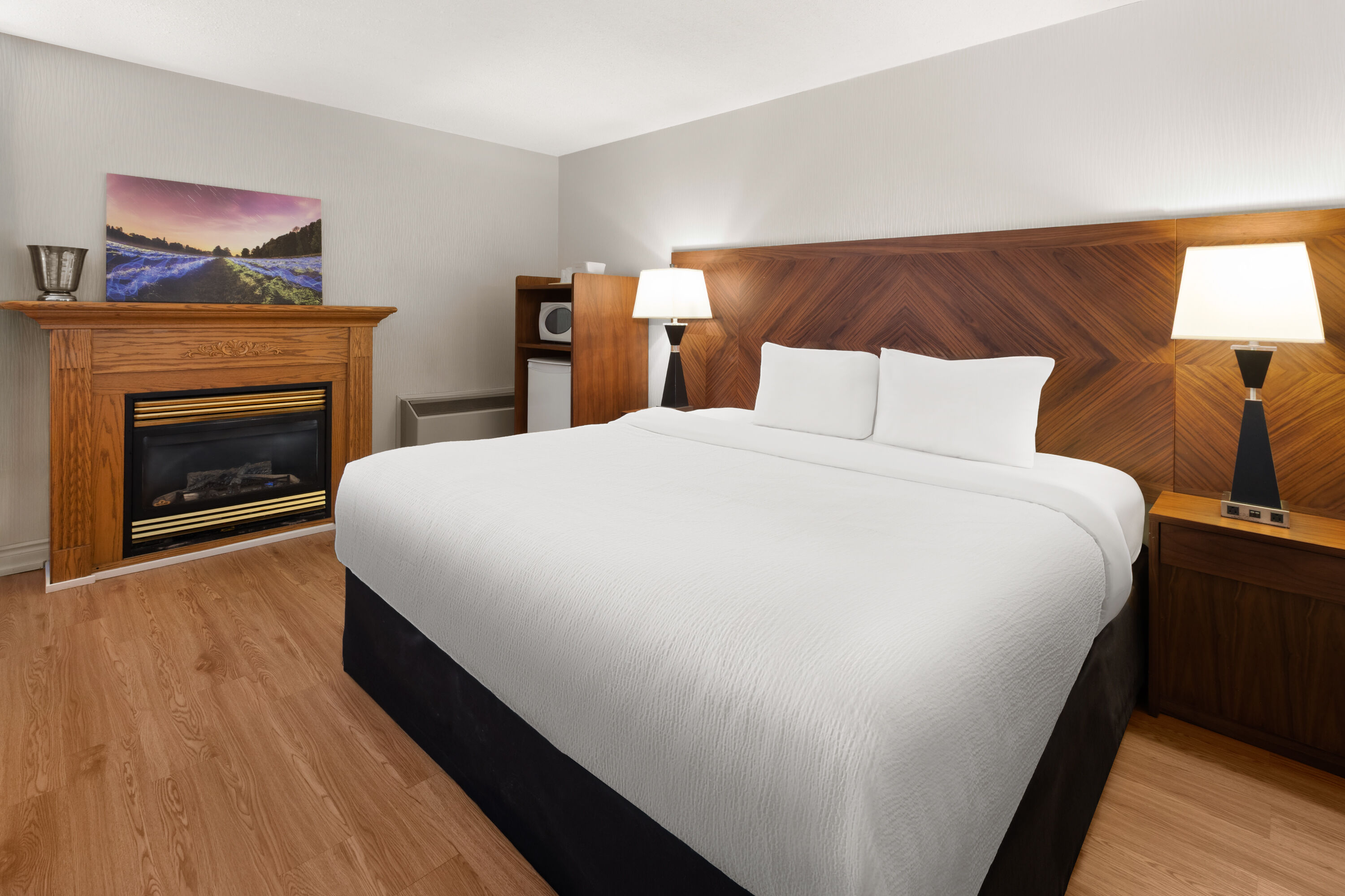 Ramada by Wyndham Arnprior hot tub suite in Arnprior, Ontario