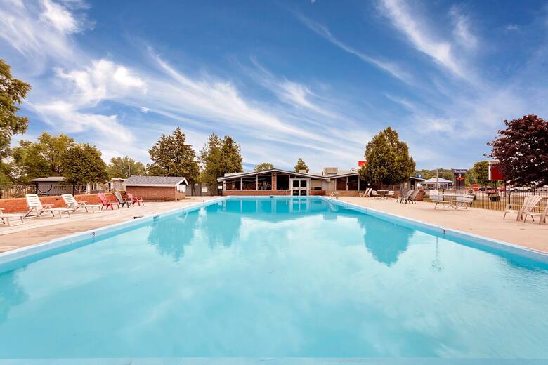 Pool at the Ramada Gananoque Provincial Inn in Gananoque, Ontario