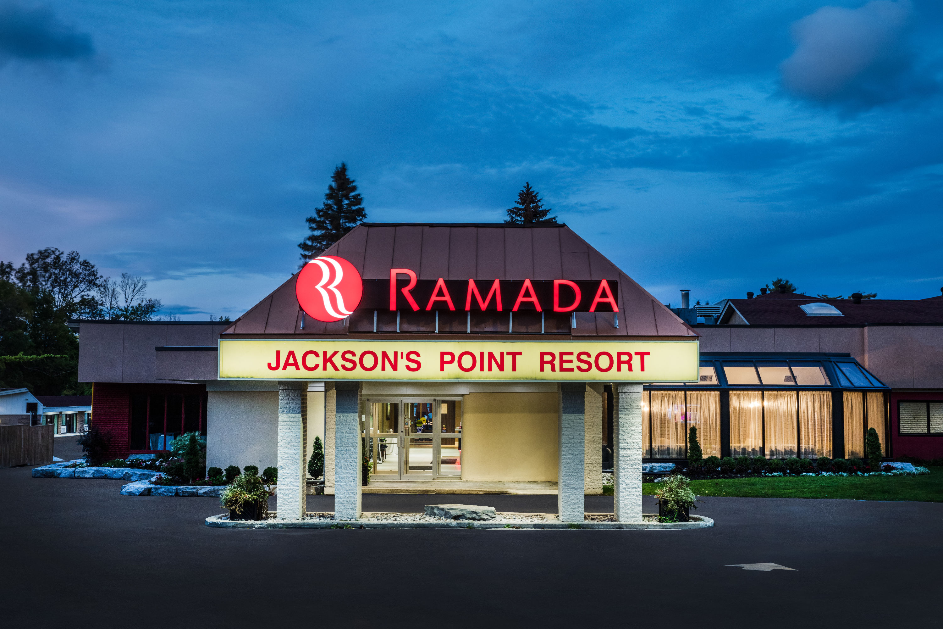 Ramada By Wyndham Jacksons Point Jacksons Point On Hotels