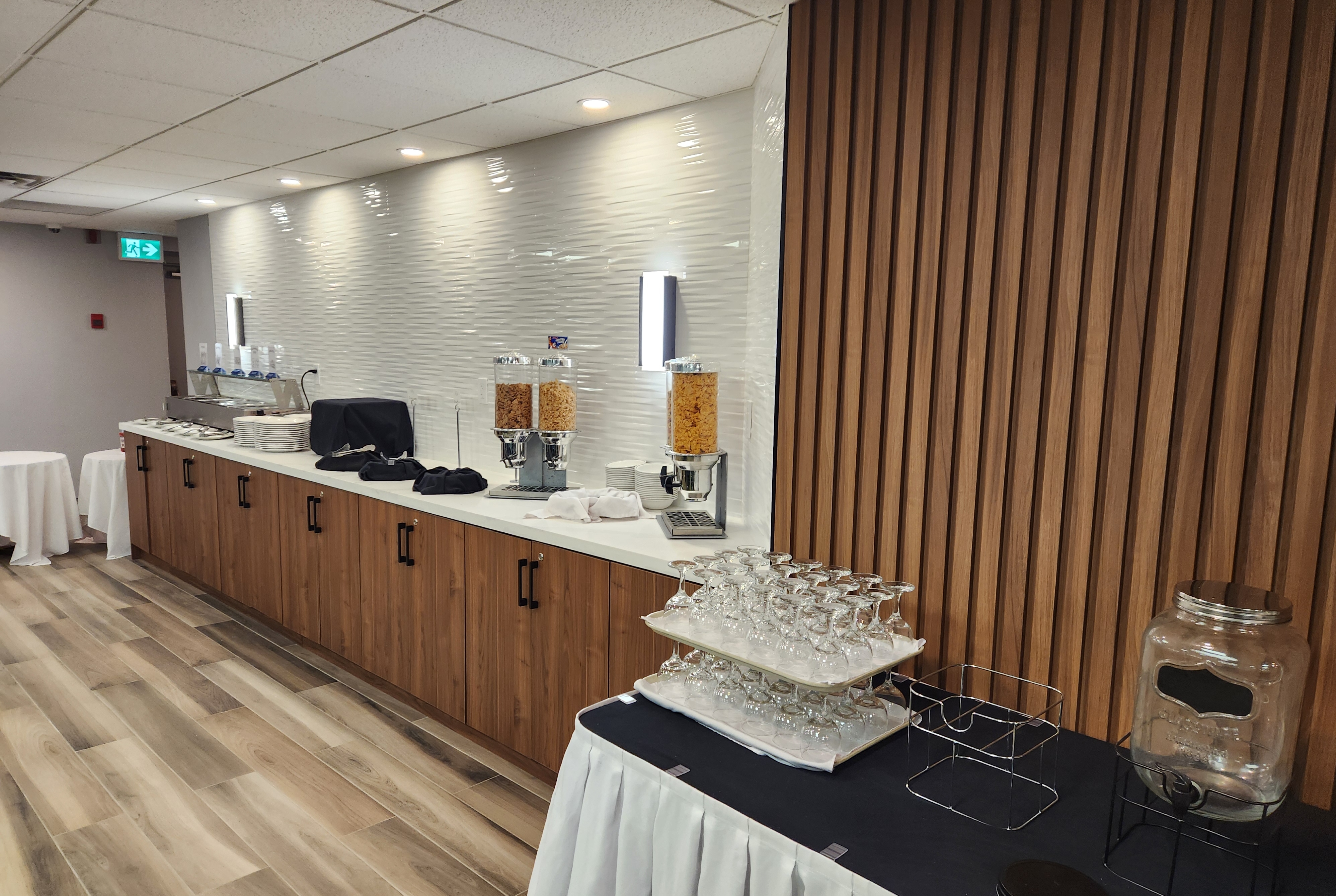 Meeting room at Ramada by Wyndham London in London, Ontario