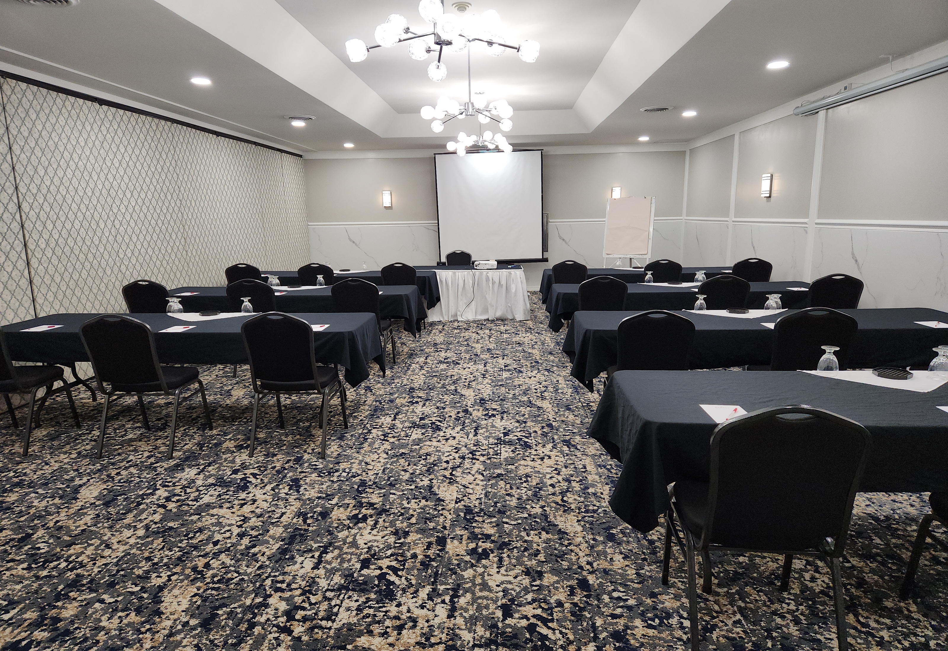 Meeting room at Ramada by Wyndham London in London, Ontario