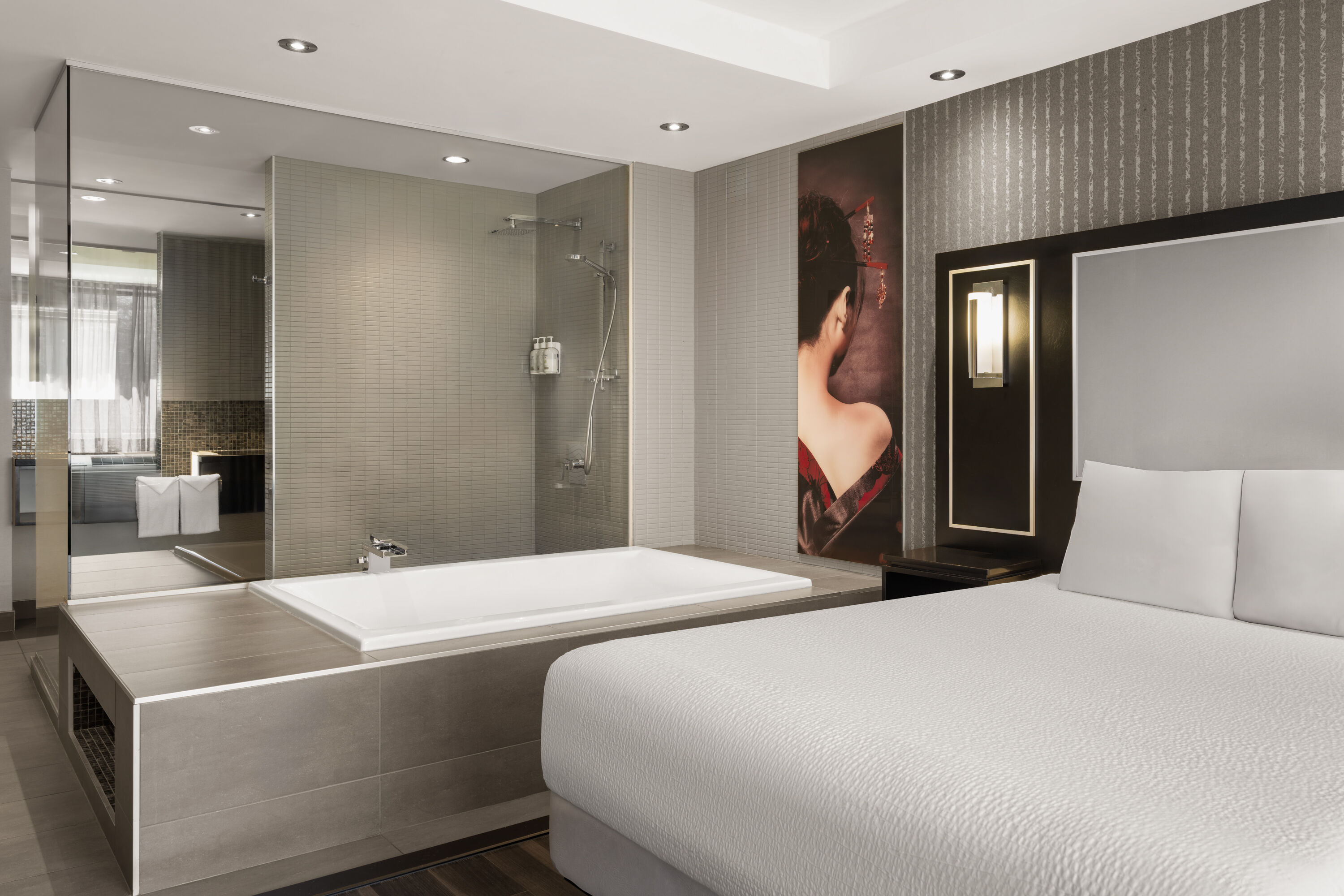 Ramada by Wyndham Laval hot tub suite in Laval, Quebec