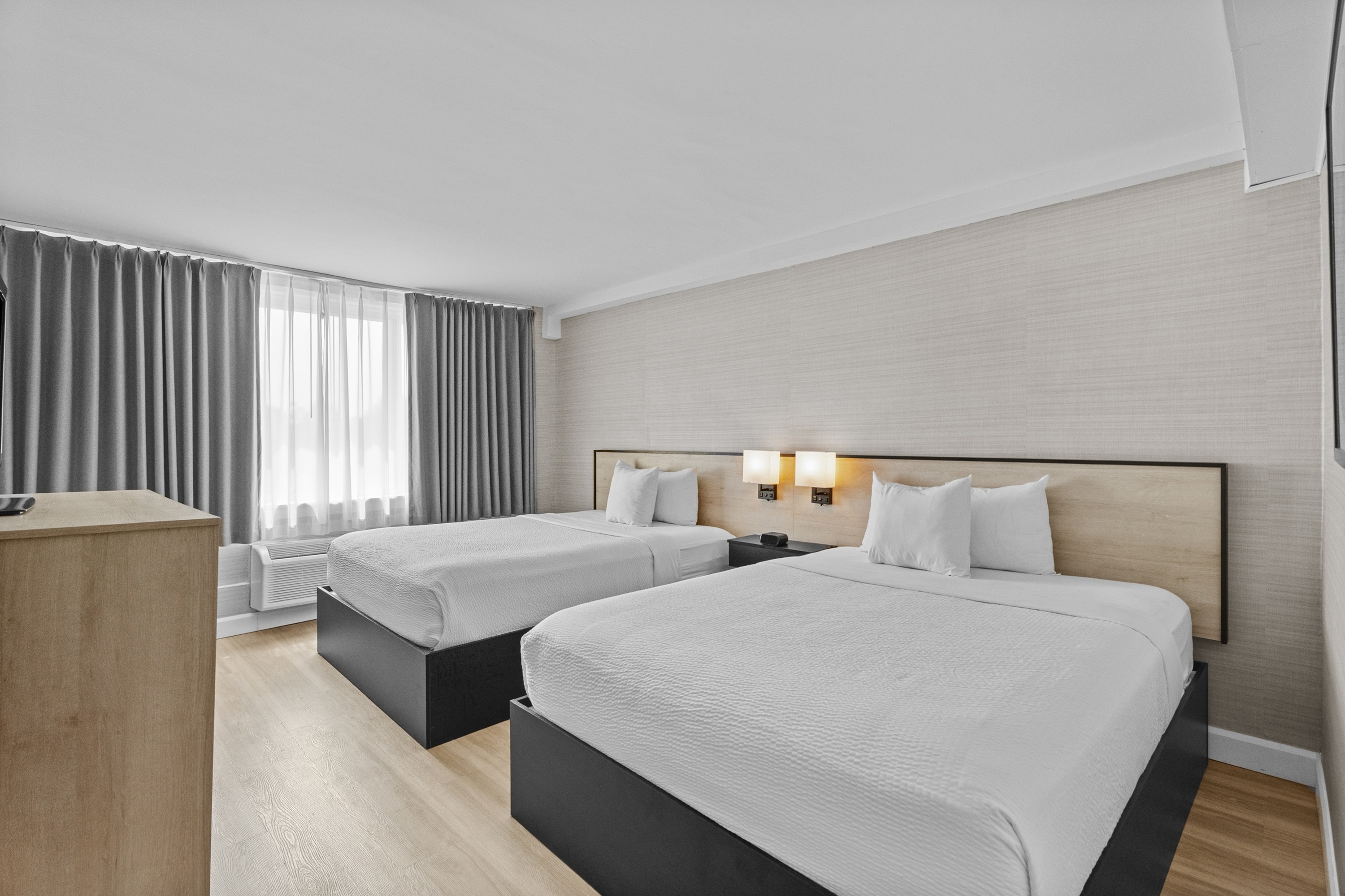 Guest room at the Ramada Plaza by Wyndham Montreal in Montreal, Quebec