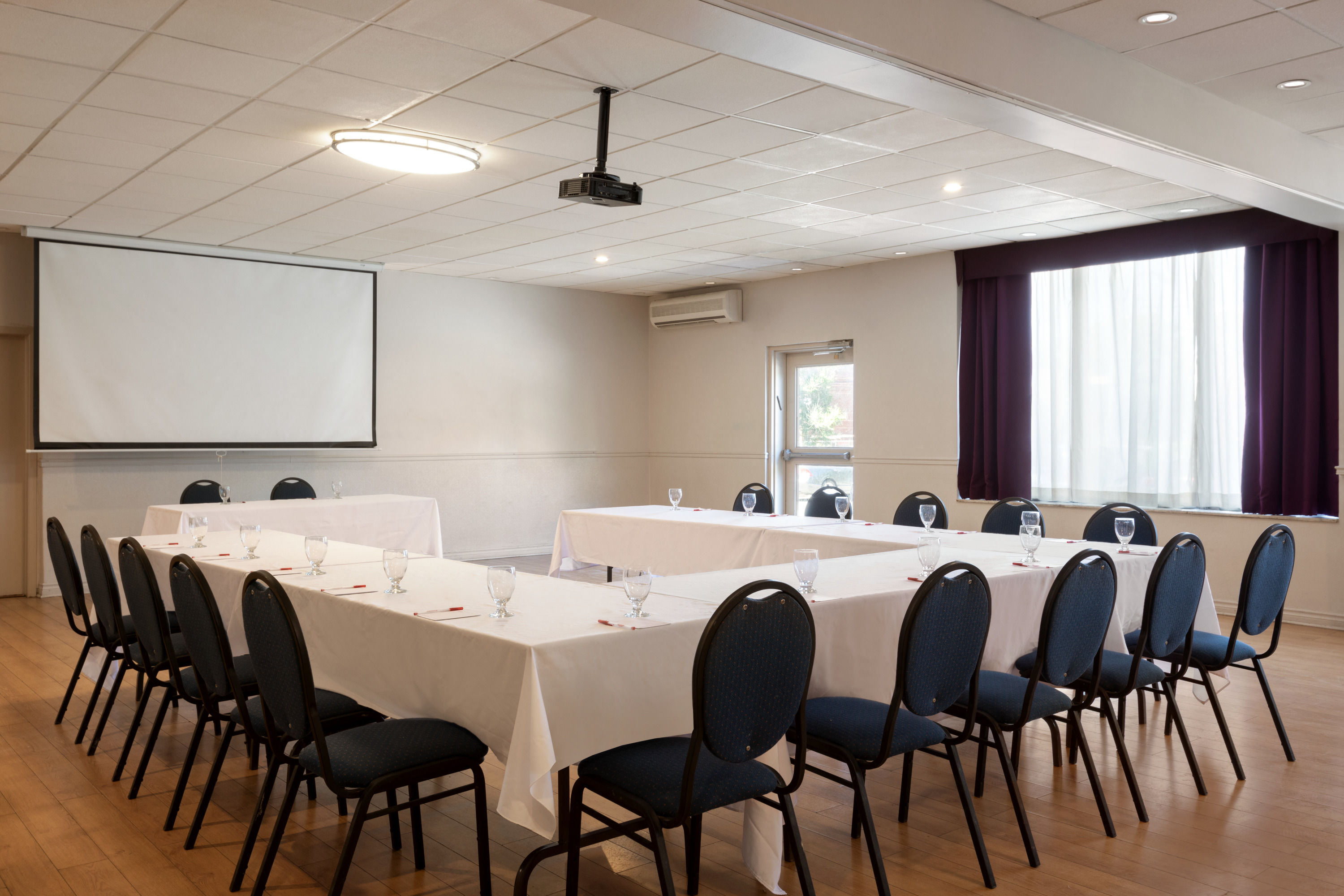 Meeting room at Ramada Plaza by Wyndham Montreal in Montreal, Quebec