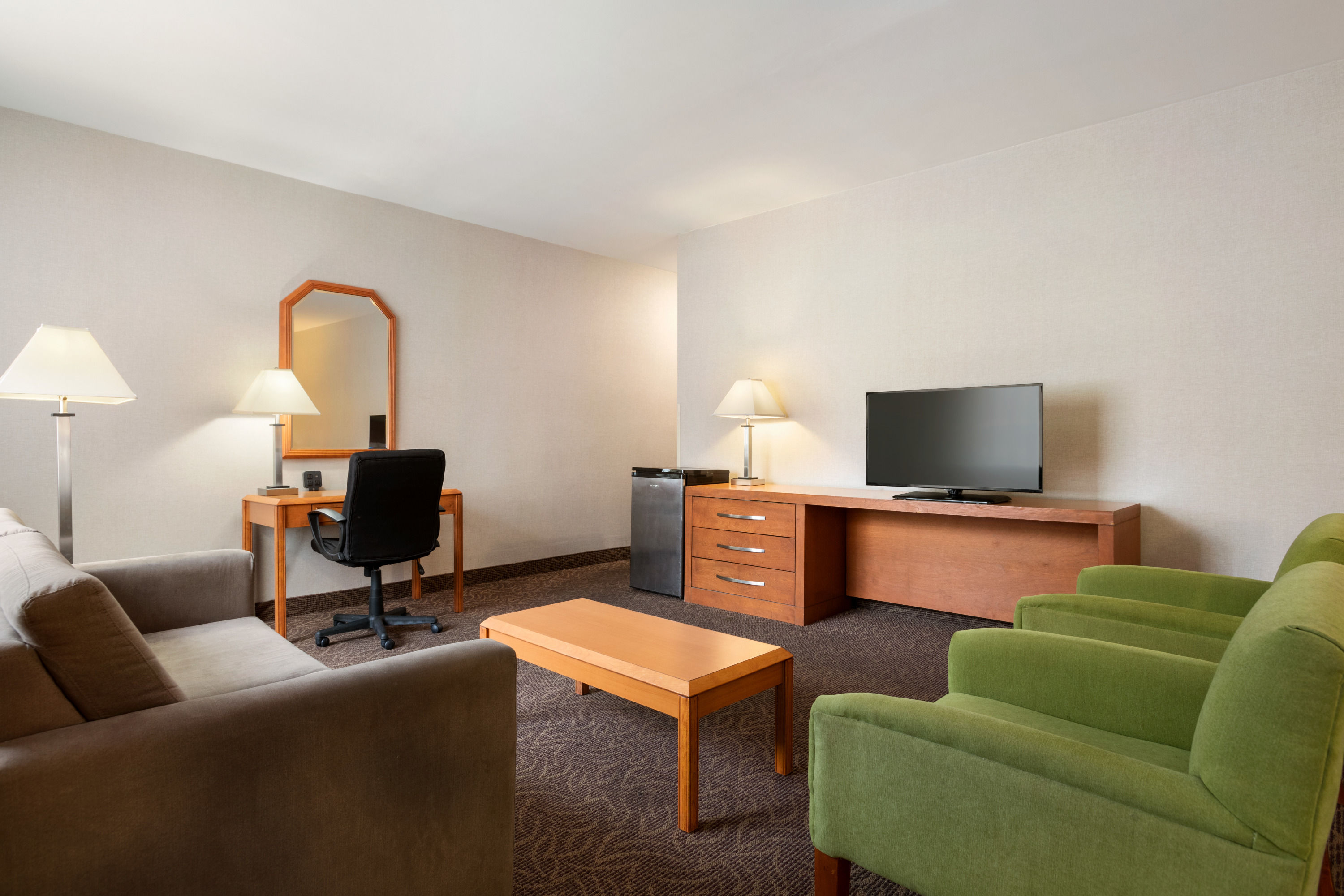 Ramada Plaza By Wyndham Montreal Montreal Qc Hotels