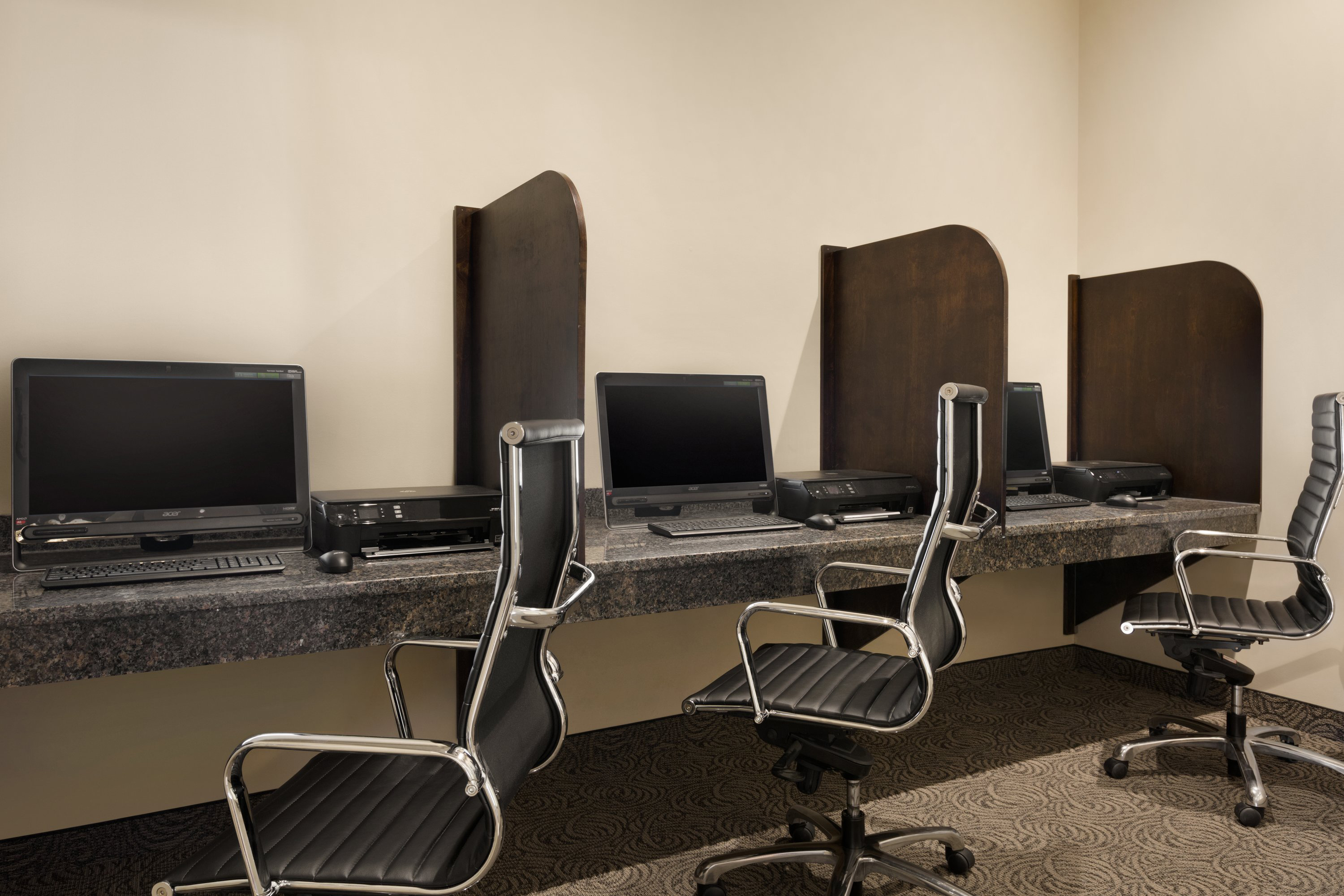 Ramada by Wyndham Emerald Park/Regina East business center in Emerald Park, Saskatchewan