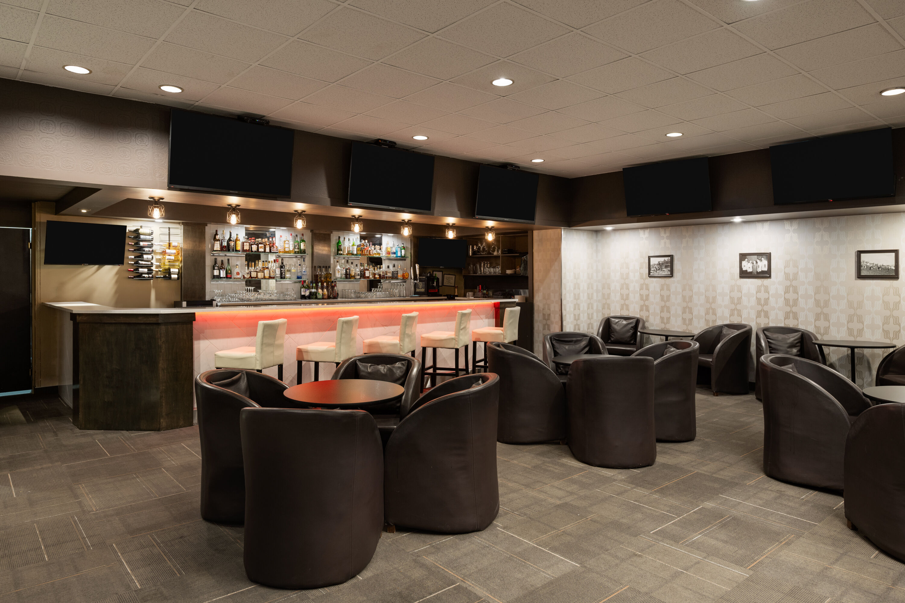 Bar at Ramada Plaza by Wyndham Regina Downtown in Regina, Saskatchewan