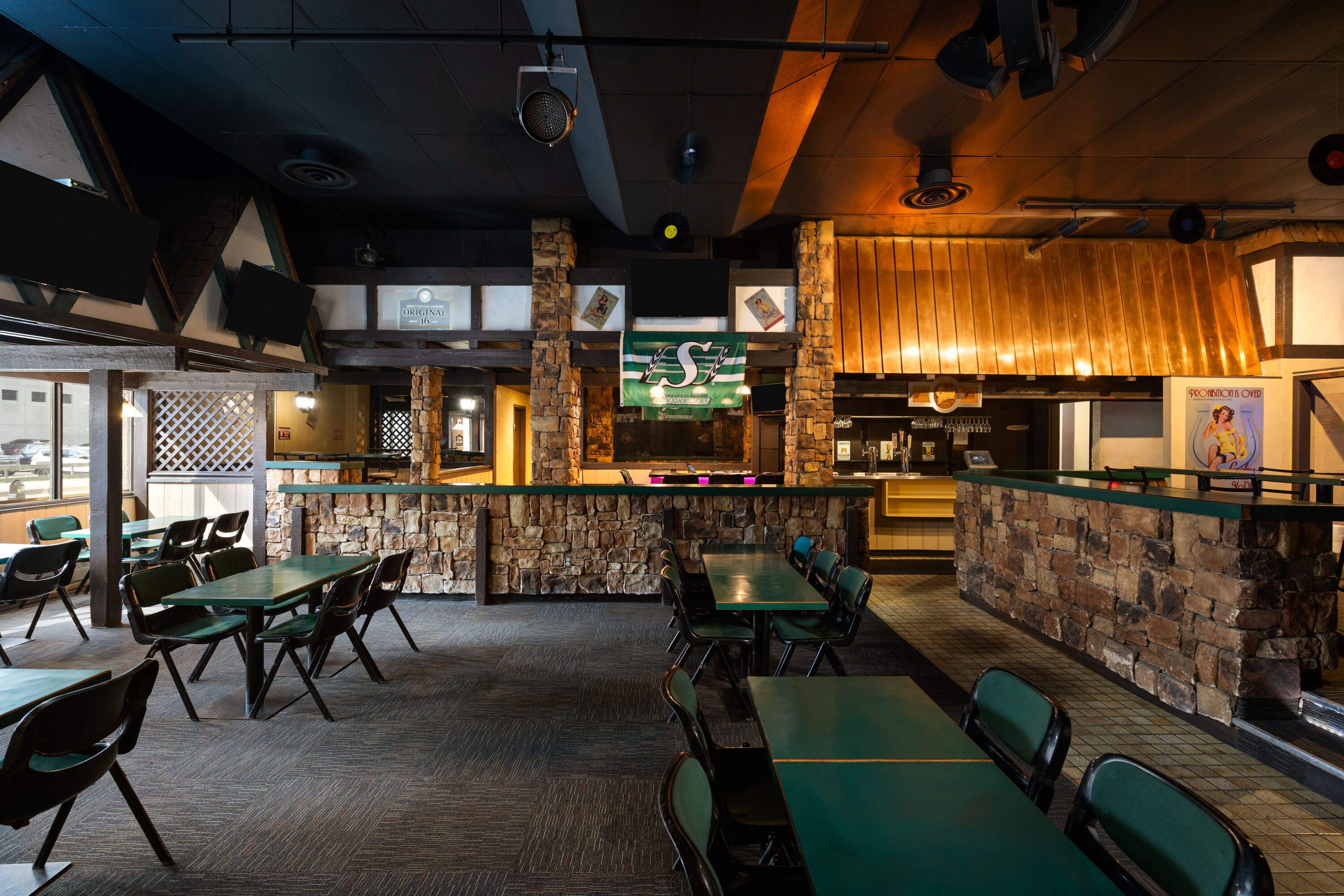 Bar at Ramada Plaza by Wyndham Regina Downtown in Regina, Saskatchewan