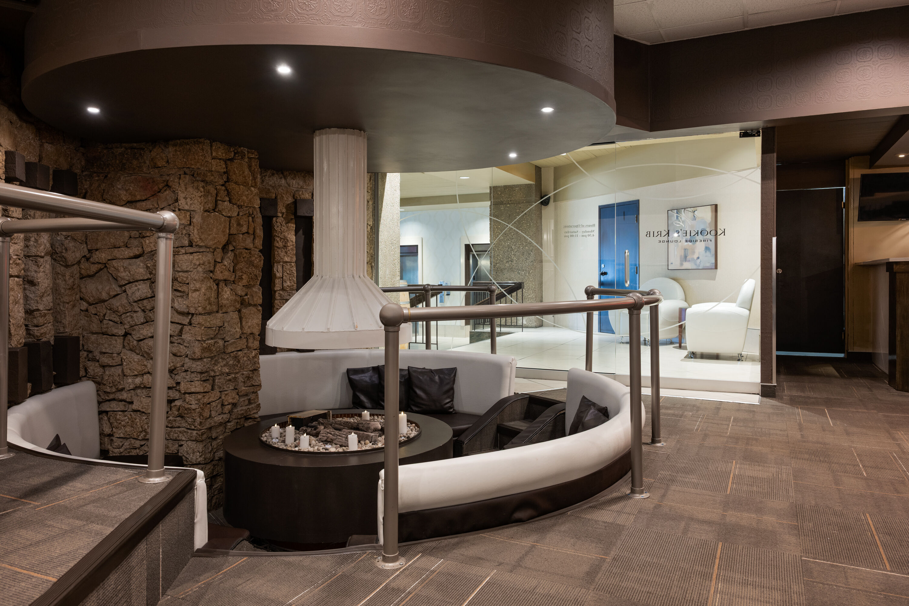 Bar feature at Ramada Plaza by Wyndham Regina Downtown in Regina, Saskatchewan