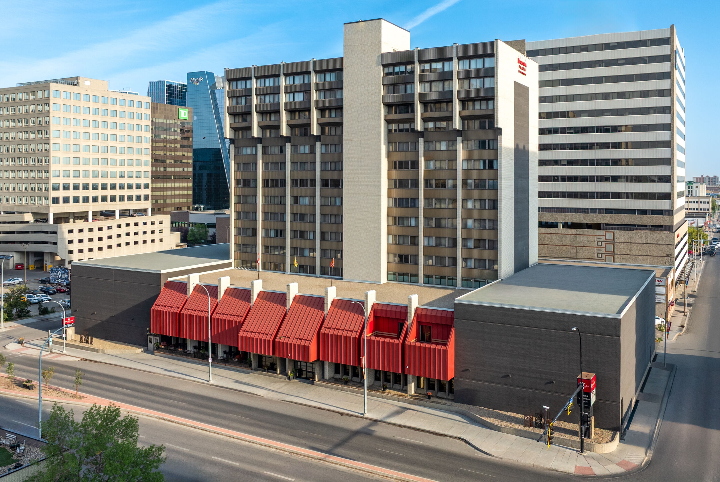 Exterior Day Image of Ramada Plaza by Wyndham Regina Downtown hotel in Regina, Saskatchewan