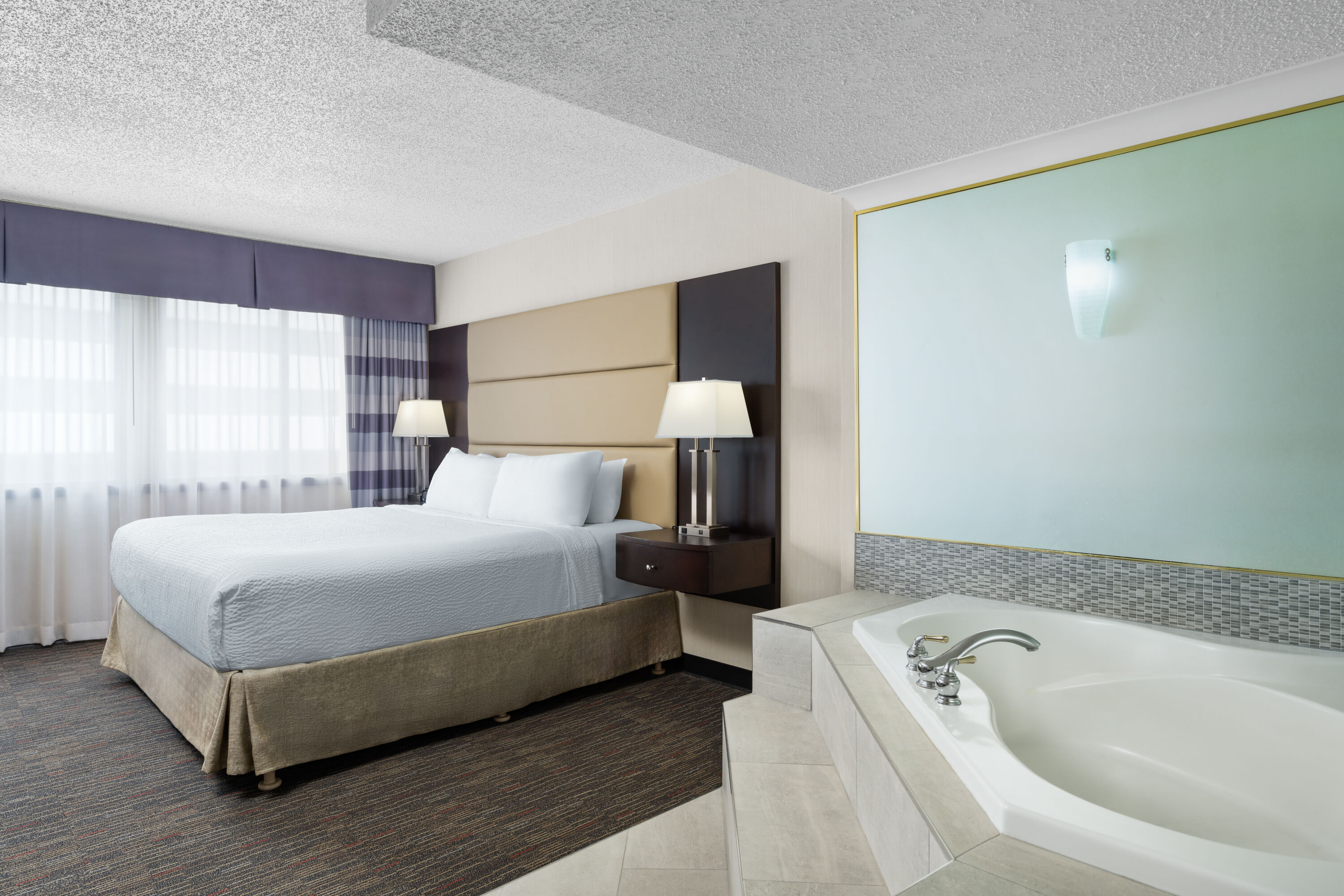 Ramada Plaza by Wyndham Regina Downtown hot tub suite in Regina, Saskatchewan