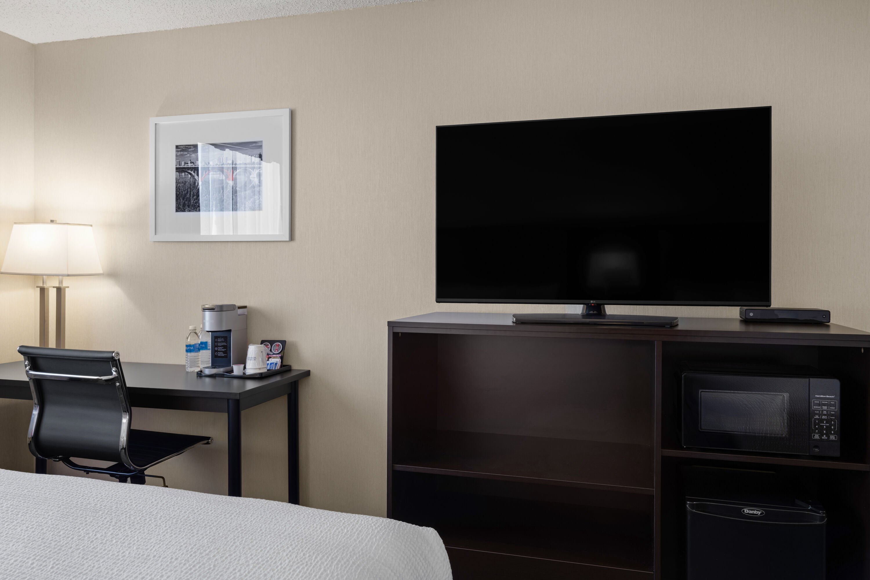 Guest room at the Ramada by Wyndham Saskatoon in Saskatoon, Saskatchewan