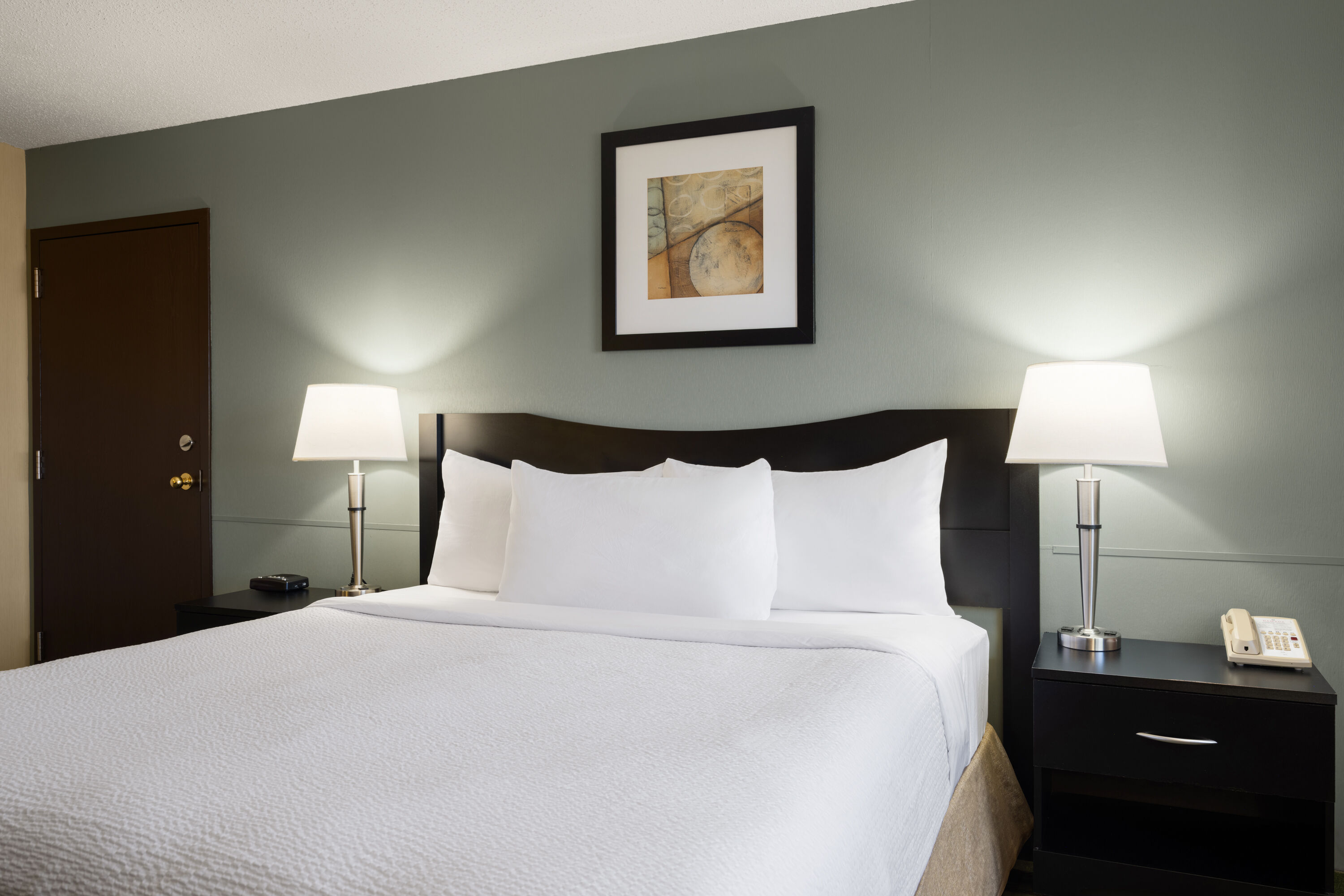 Guest room at the Ramada by Wyndham Saskatoon in Saskatoon, Saskatchewan