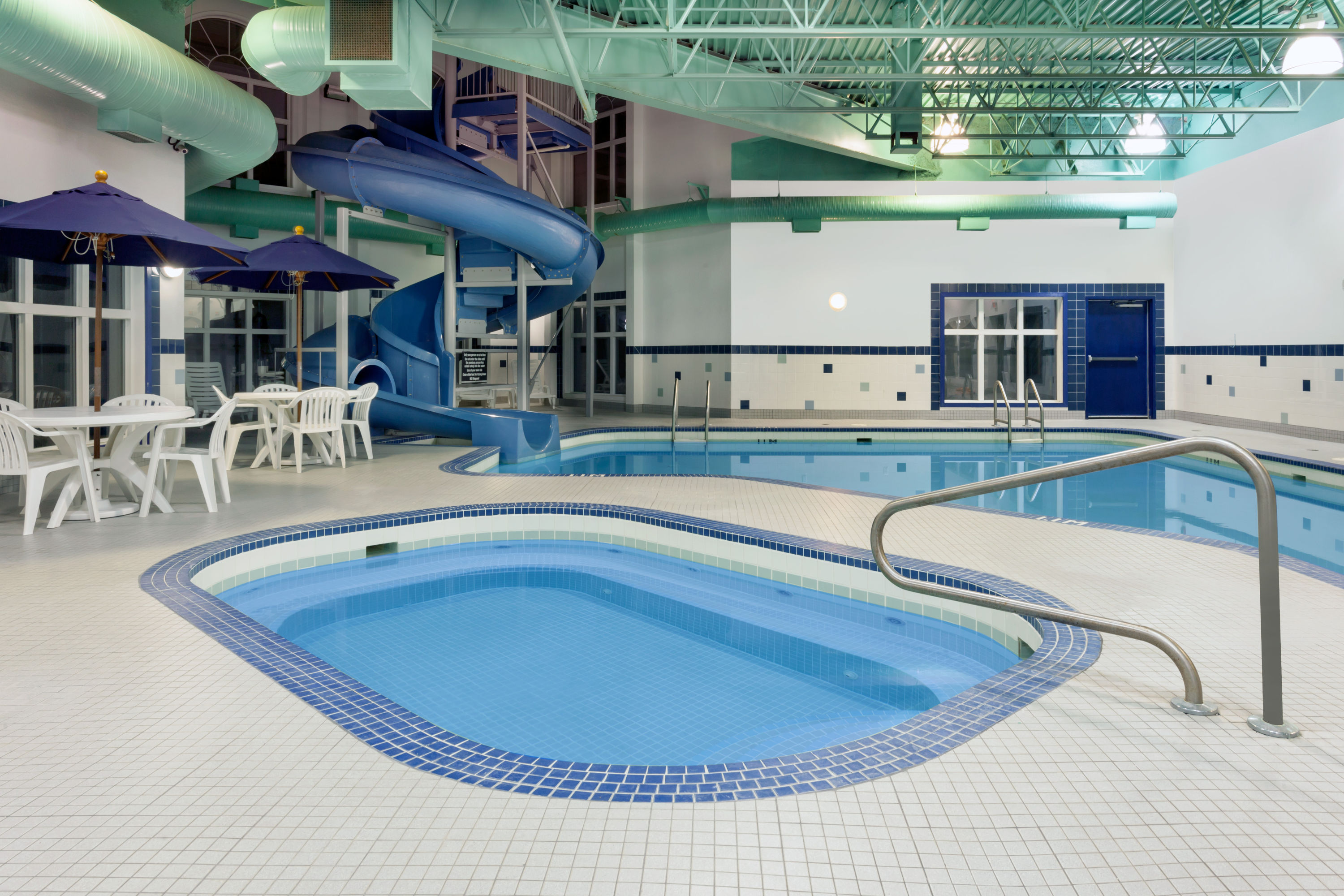 Ramada By Wyndham Weyburn Weyburn Sk Hotels