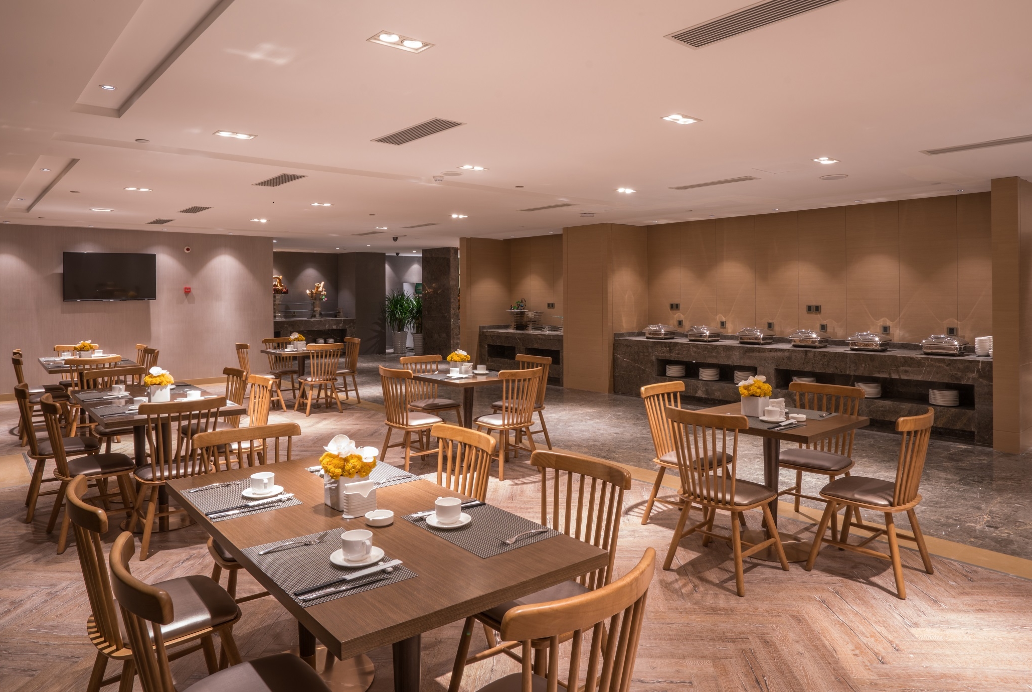 Ramada Encore by Wyndham Jintang restaurant in Chengdu, Other than US/Canada