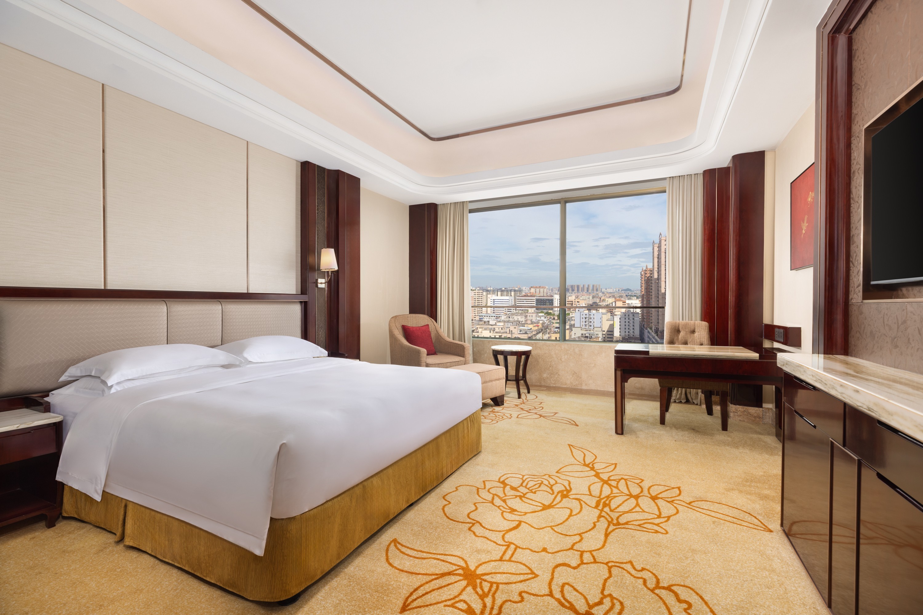 Guest room at the Ramada by Wyndham Dongguan Changping in Dongguan, Other than US/Canada
