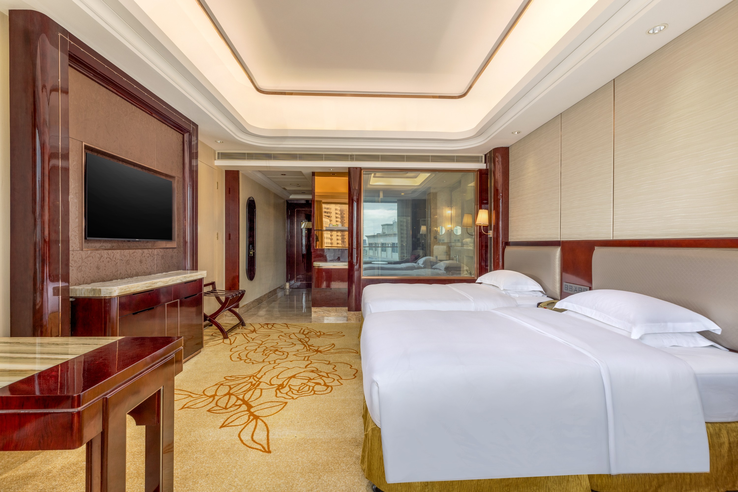 Guest room at the Ramada by Wyndham Dongguan Changping in Dongguan, Other than US/Canada