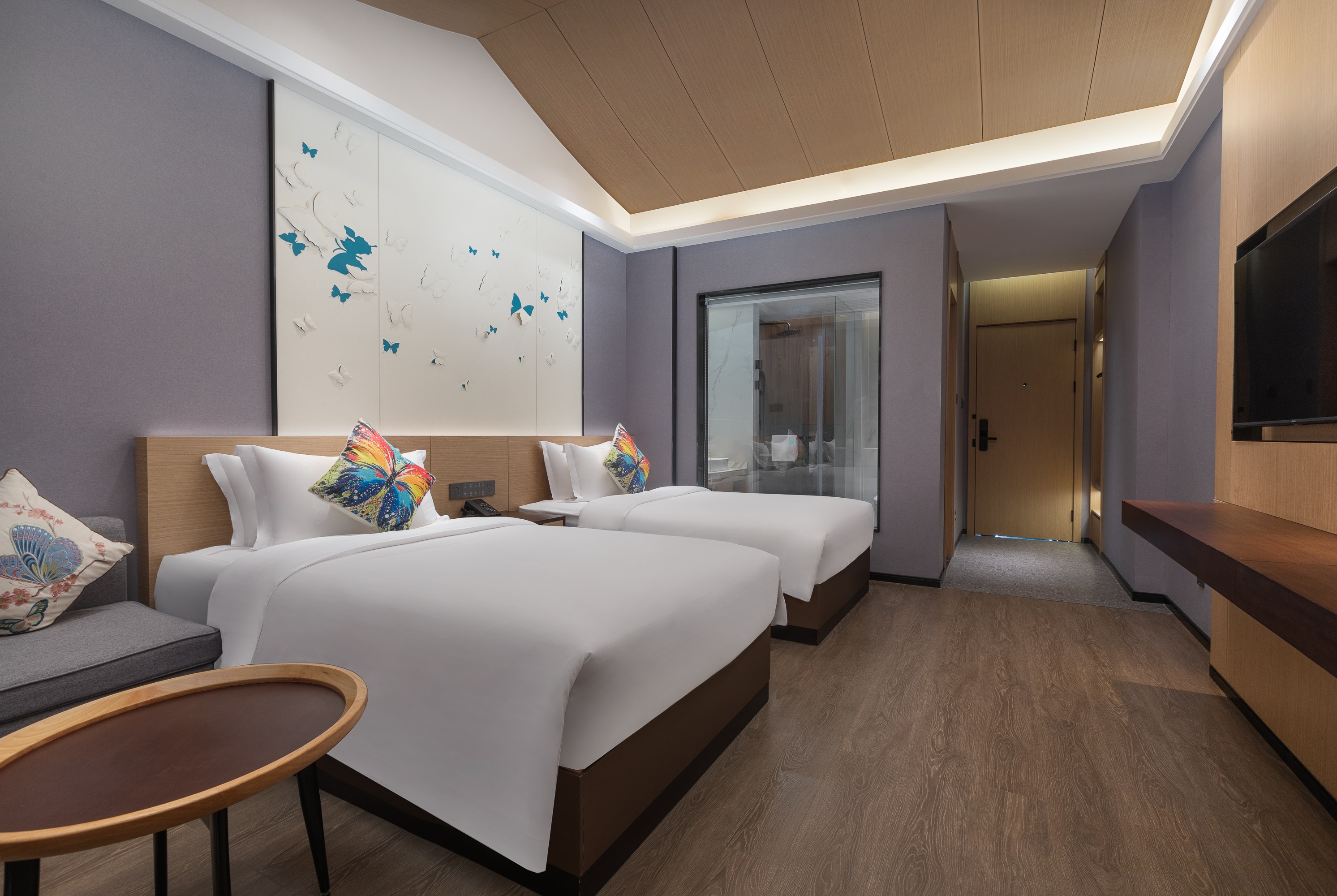 Guest room at the Ramada by Wyndham Guilin Yangshuo Resort in Guilin, Other than US/Canada