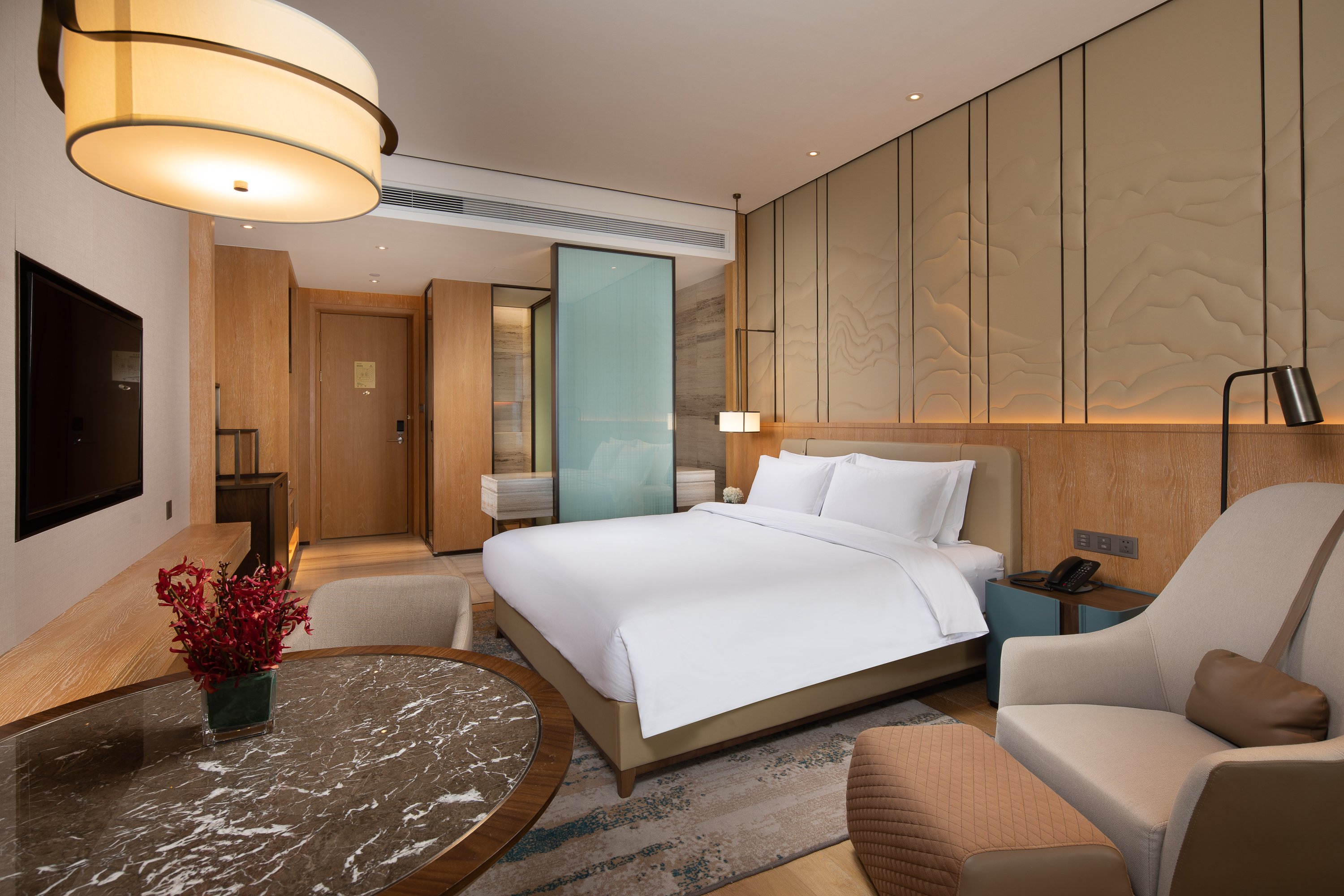 Guest room at the Ramada by Wyndham Hengyang Zhengxiang in Hengyang, Other than US/Canada