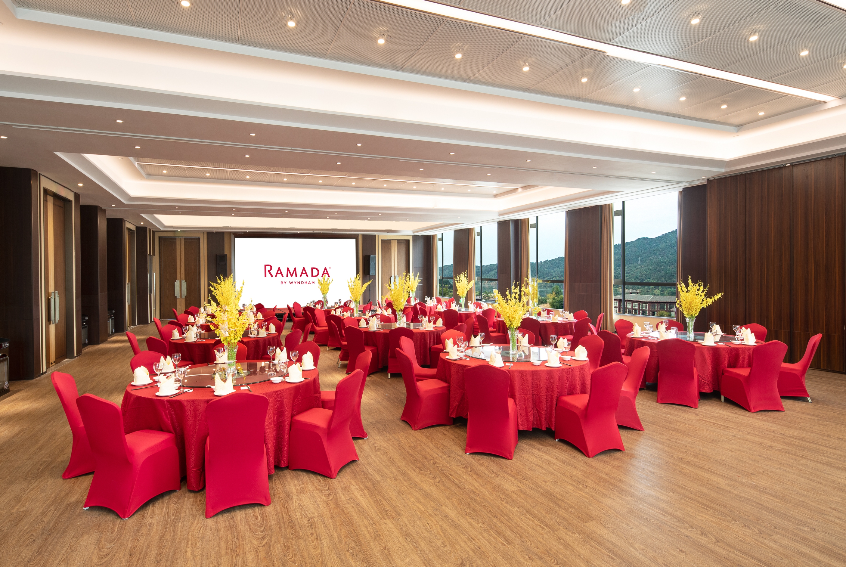 Meeting room at Ramada by Wyndham Yingshan Jiulongwan Resort in Huanggang, Other than US/Canada