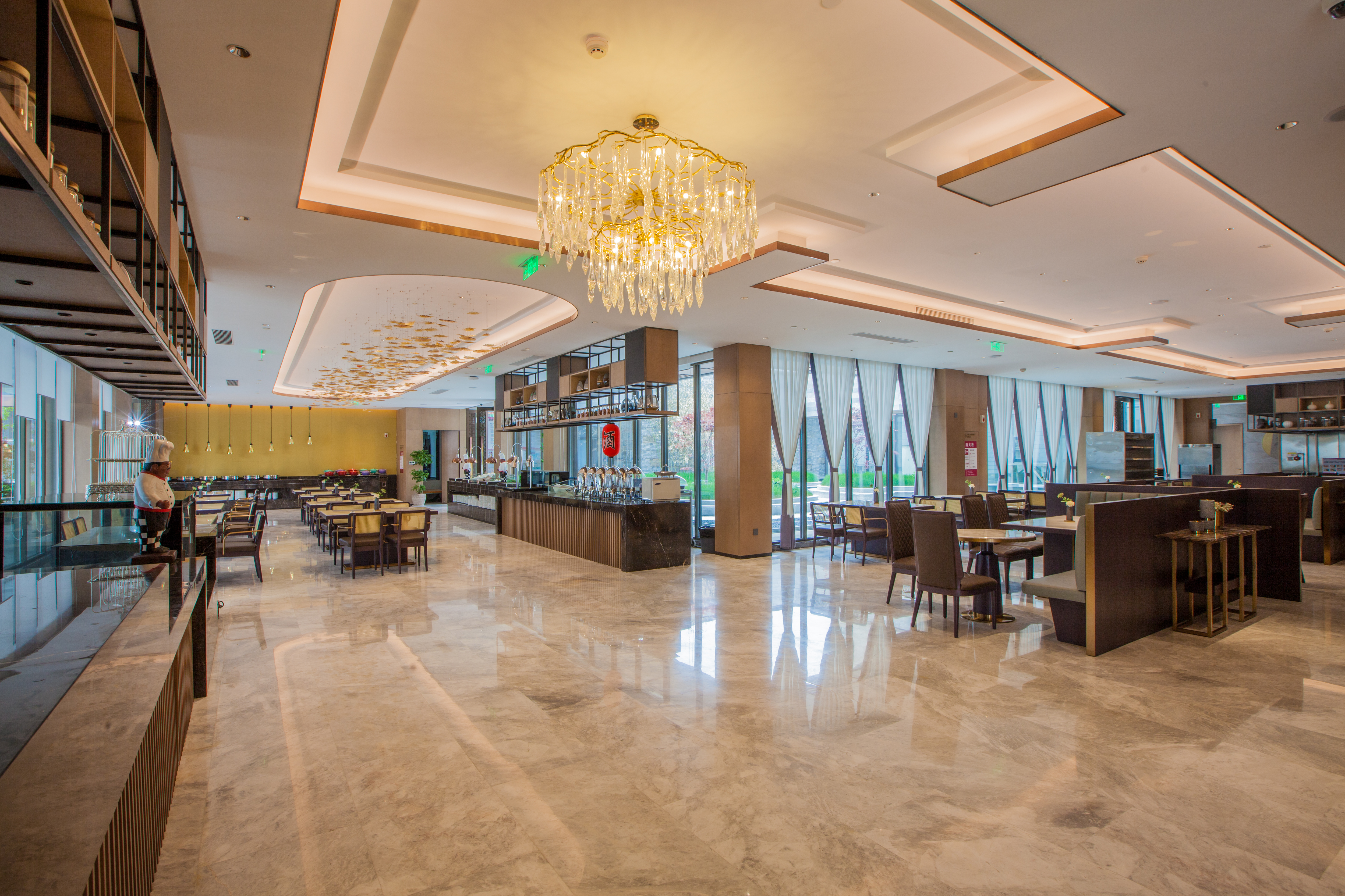 Ramada by Wyndham Luoyang Downtown restaurant in Luoyang, Other than US/Canada