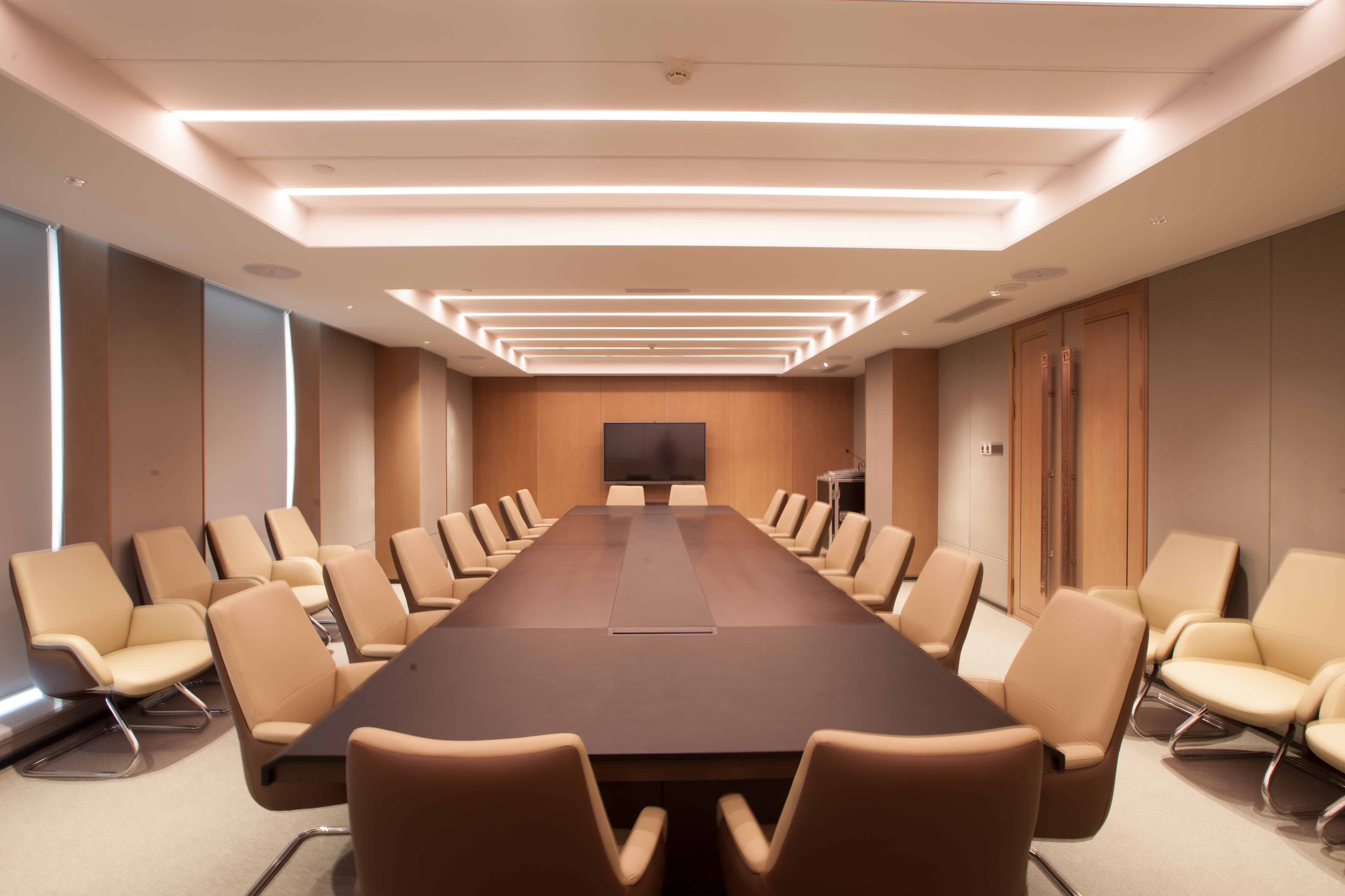 Meeting room at Ramada by Wyndham Luoyang Downtown in Luoyang, Other than US/Canada
