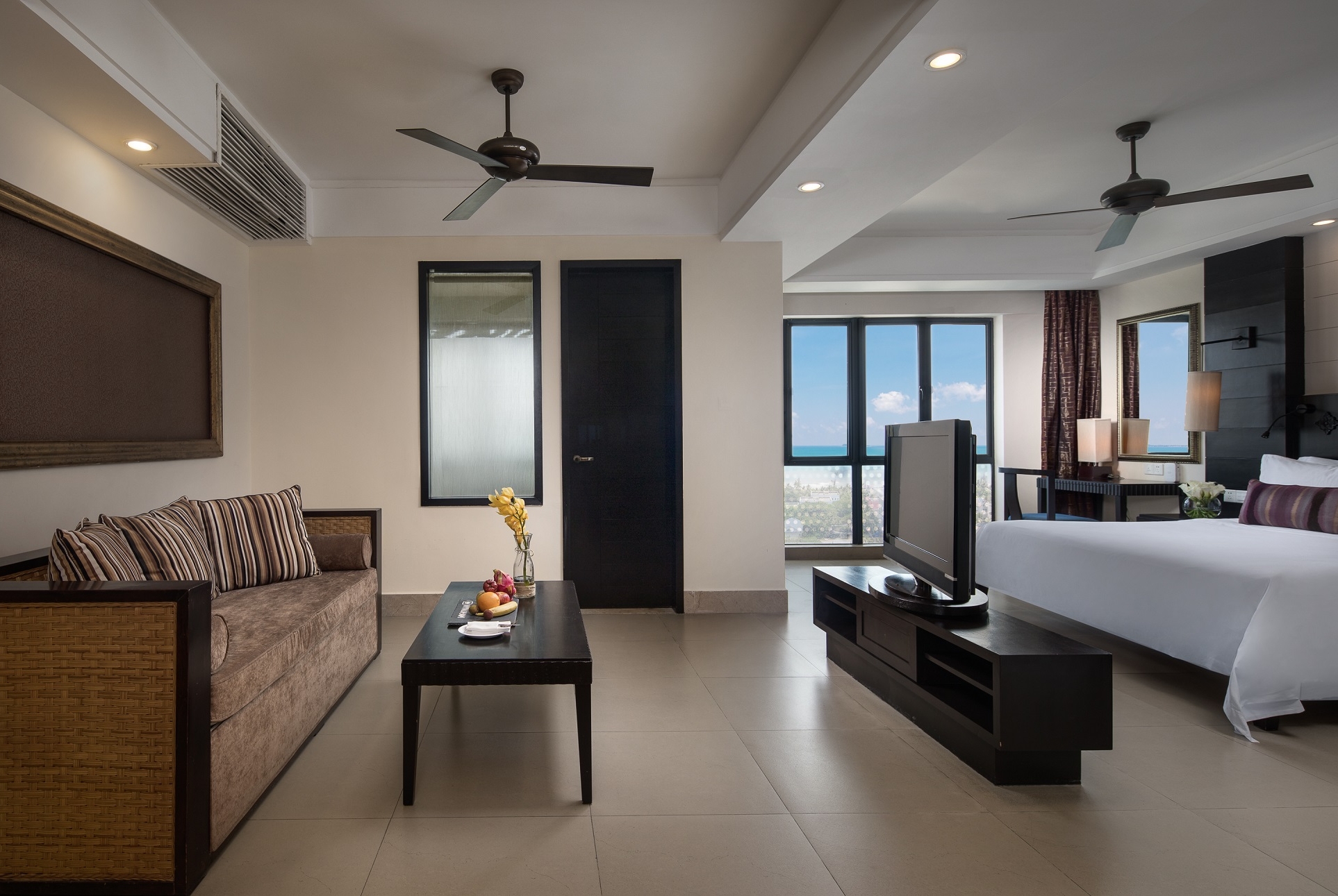 Ramada Plaza by Wyndham Sanya Bay suite in Sanya, Other than US/Canada