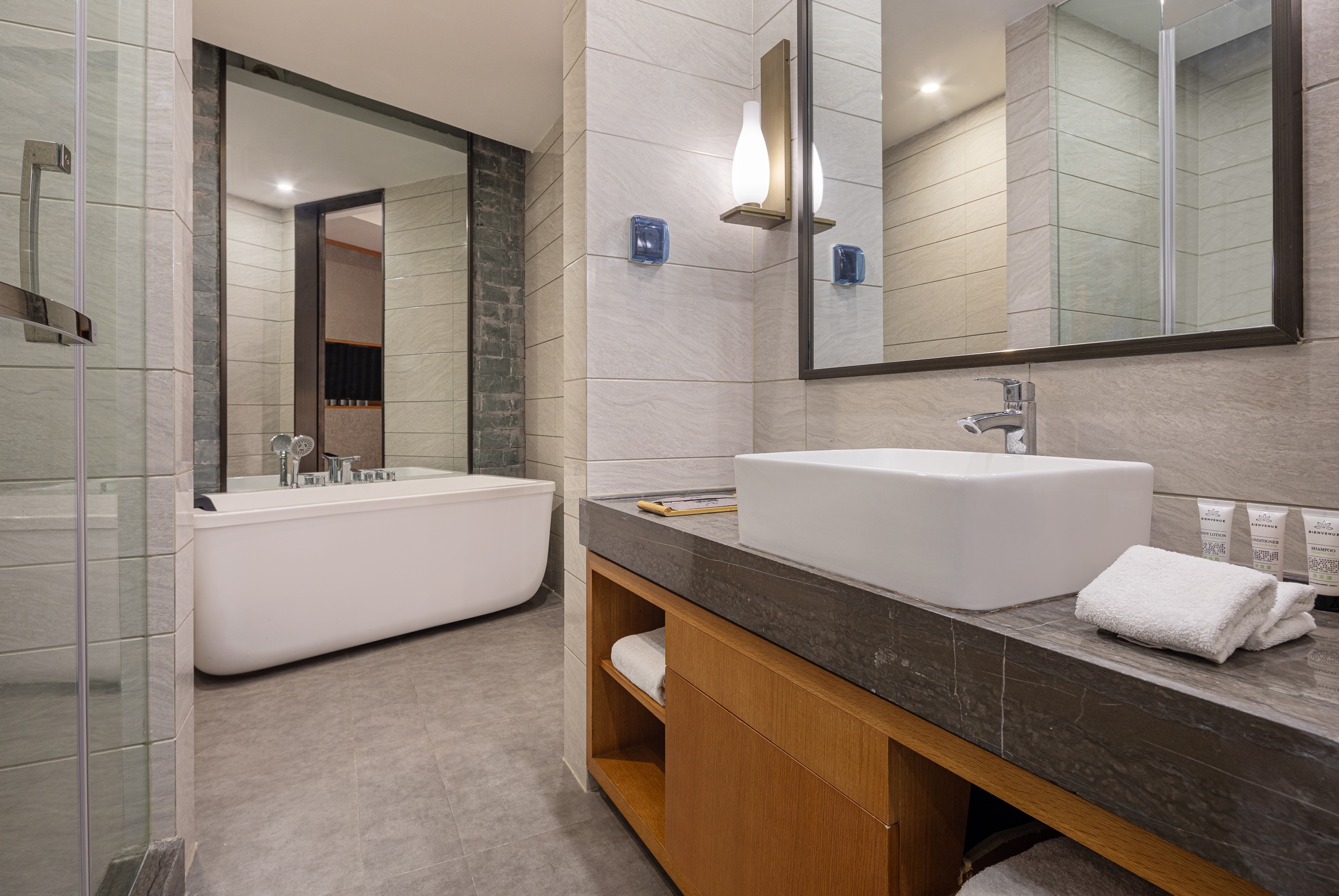 Guest room bath at the Ramada Encore by Wyndham Xian Weiyang in Shaanxi, Other than US/Canada