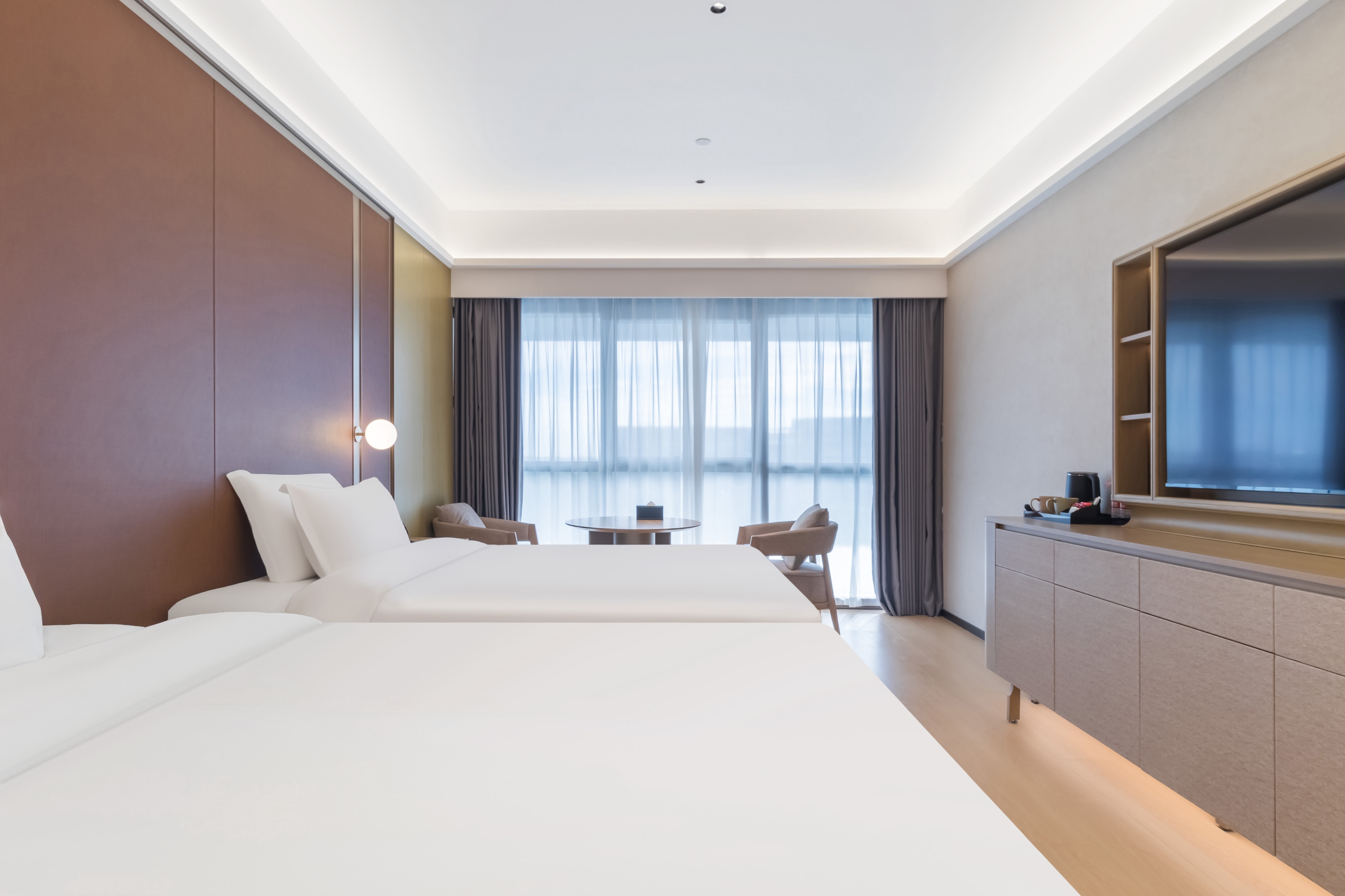 Guest room at the Ramada by Wyndham Shanghai Pudong in Shanghai, Other than US/Canada