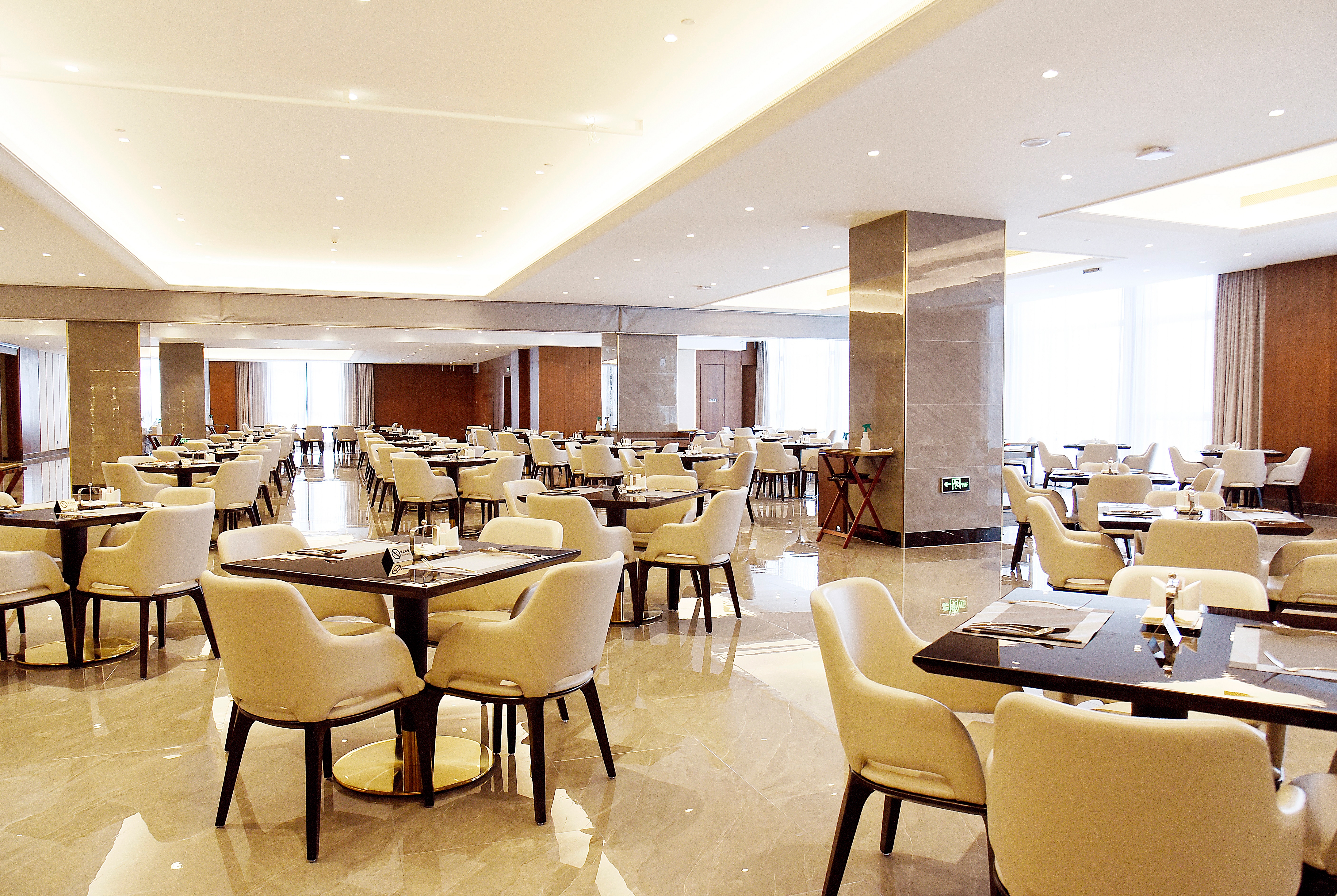 Ramada Plaza by Wyndham Wenzhou restaurant breakfast area with seating in Wenzhou, Other than US/Canada